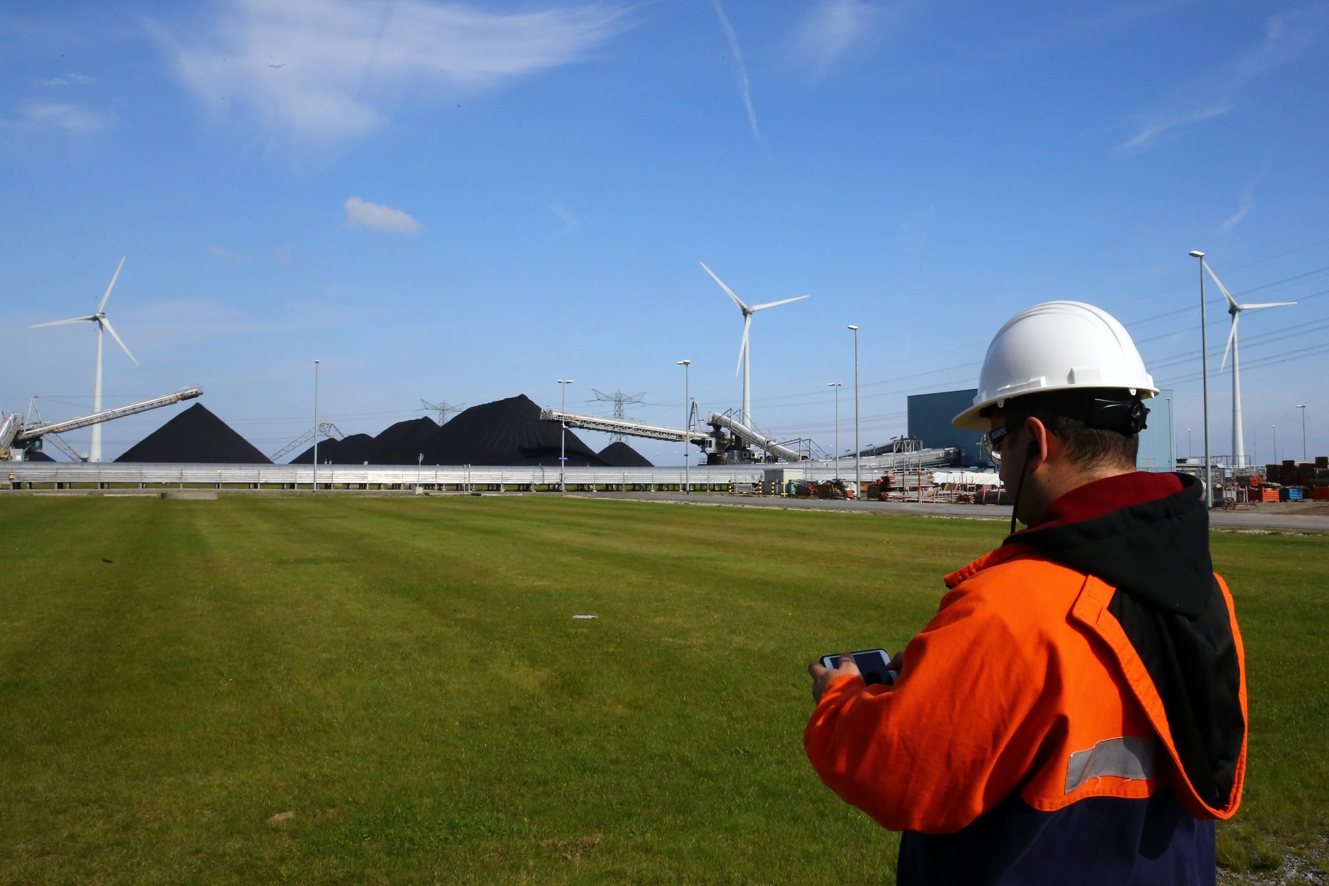 Would attacking the Netherlands actually affect Europe's energy supply?