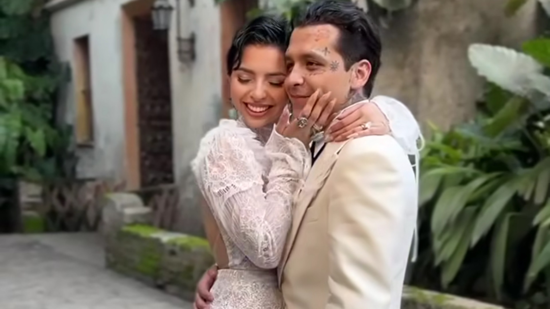 ¿Cuánto costó la boda de Ángela Aguilar y Christian Nodal?