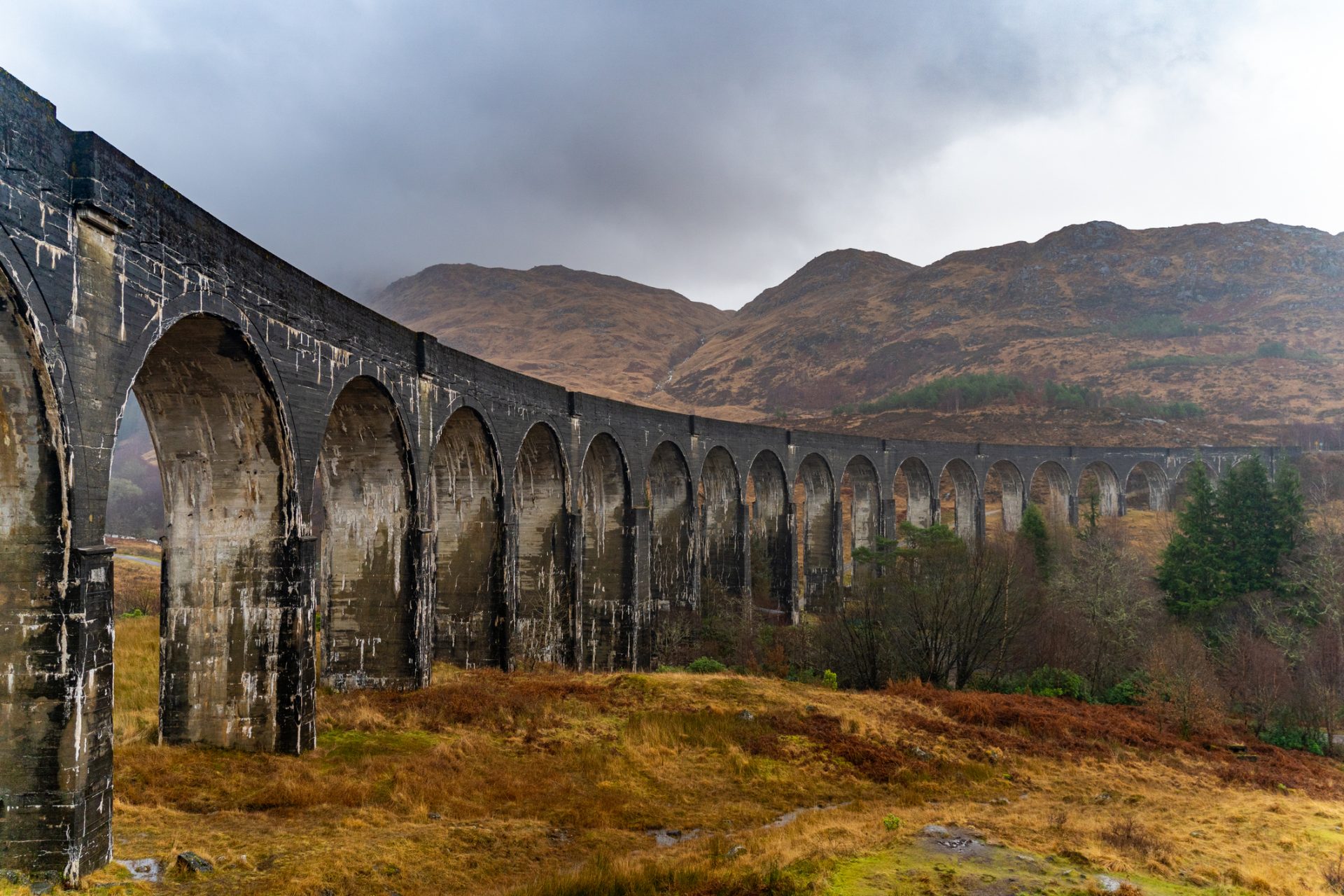 Glenfinnan Viaduct, Escocia, saga 