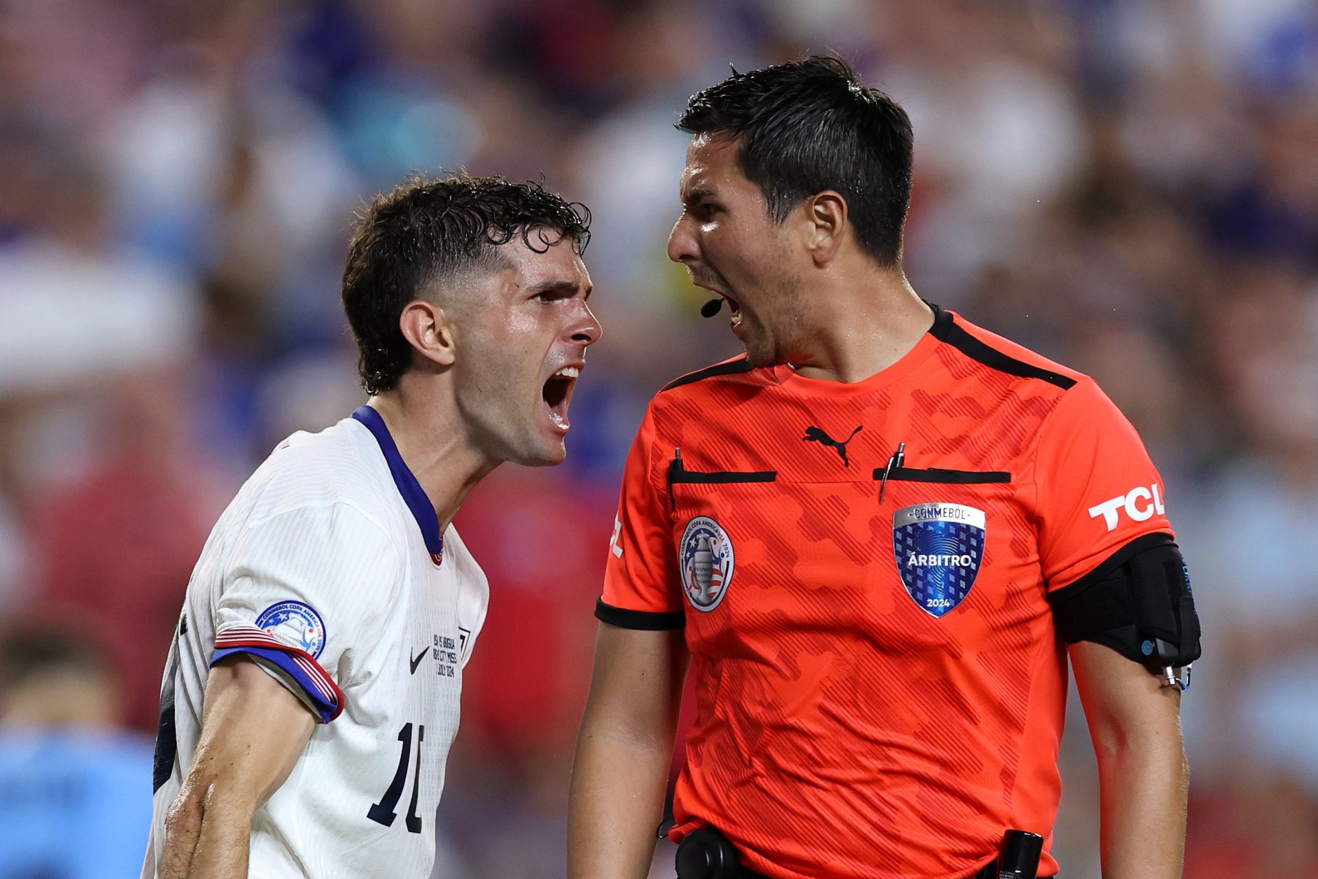 Escándalo en Copa América: brutal enfado de Pulisic con el peruano Kevin Ortega tras caer ante Uruguay