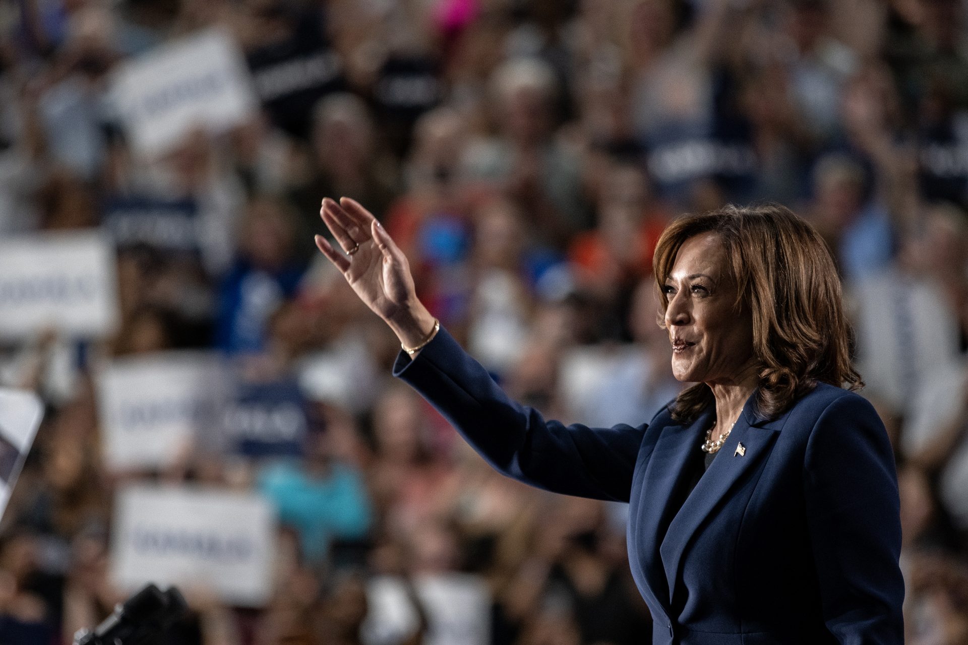 Kamala Harris is raising record-breaking amounts of donations and it could help her defeat Trump