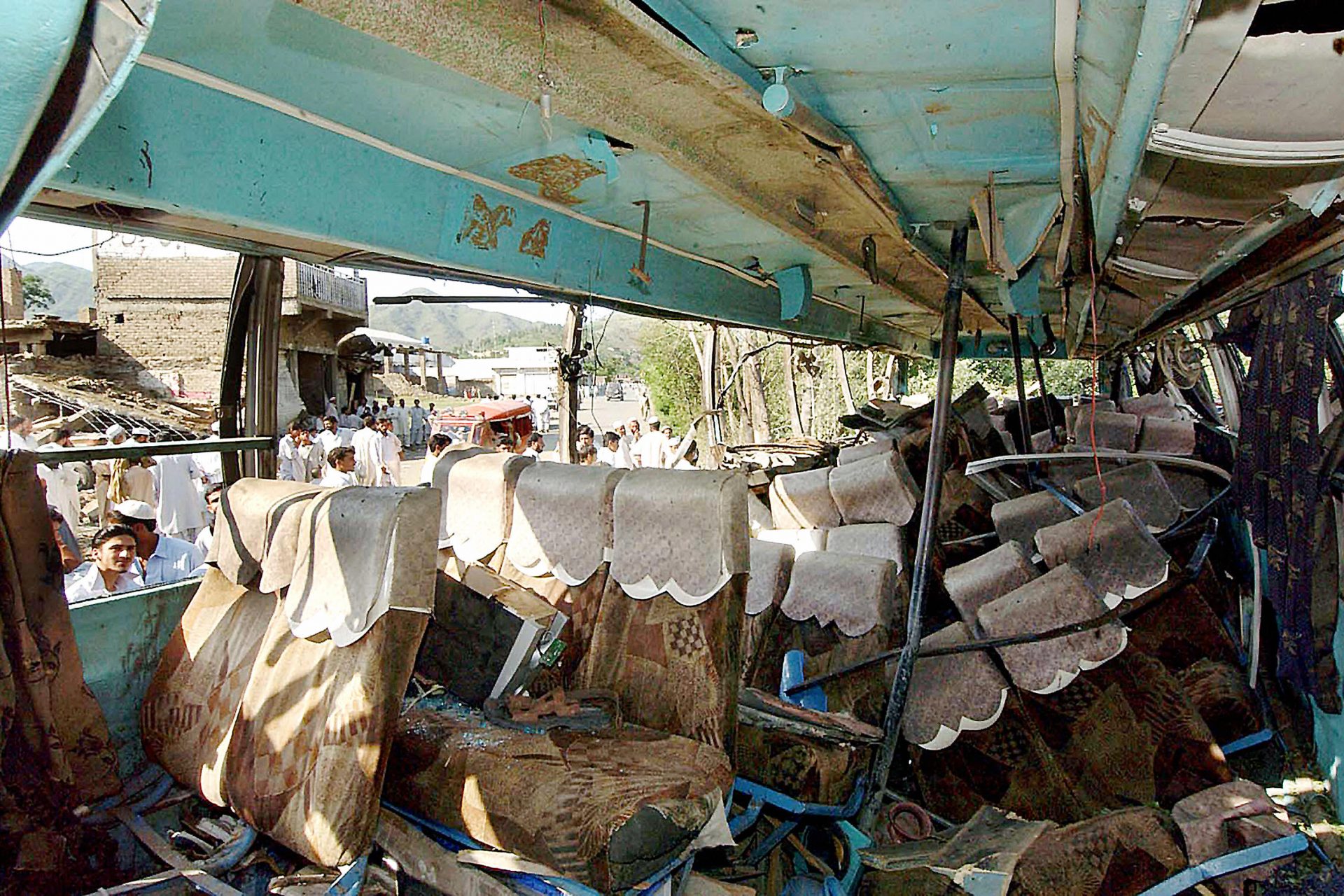 El régimen de terror en Swat: destrucción de escuelas y represión contra las mujeres