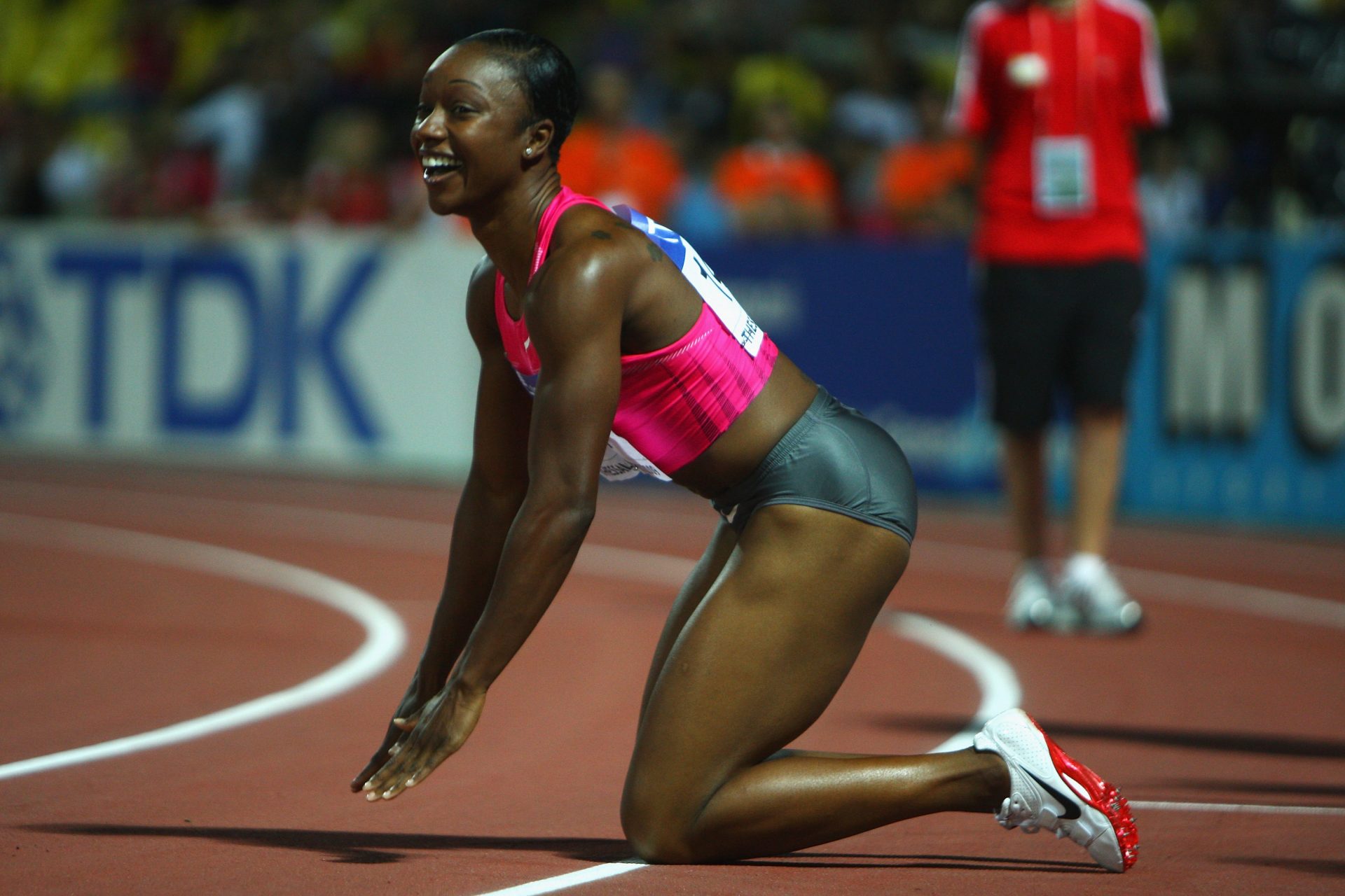 Carmelita Jeter (10.64s) 