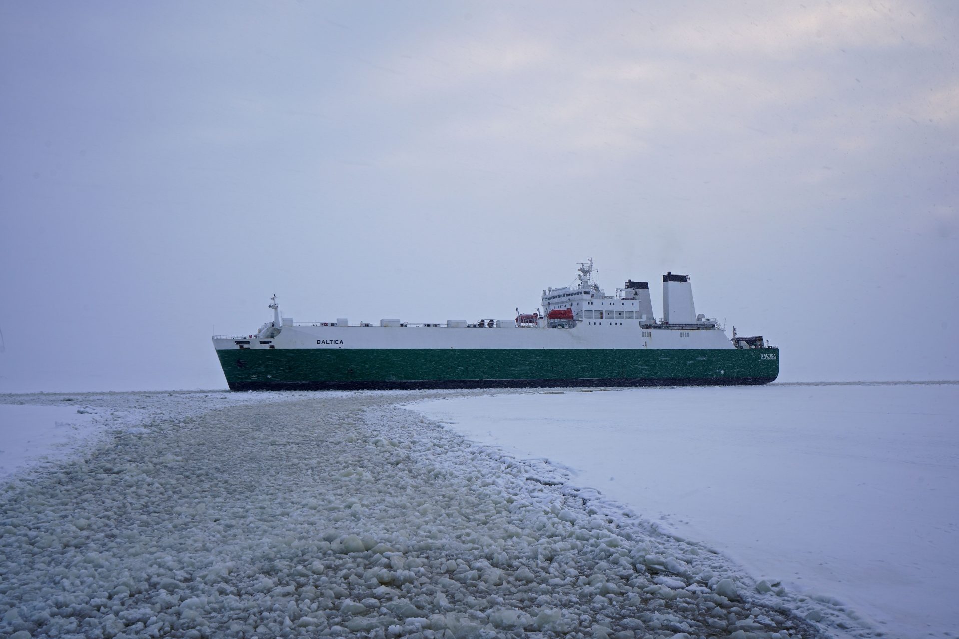 Become the preferred supplier of icebreakers 