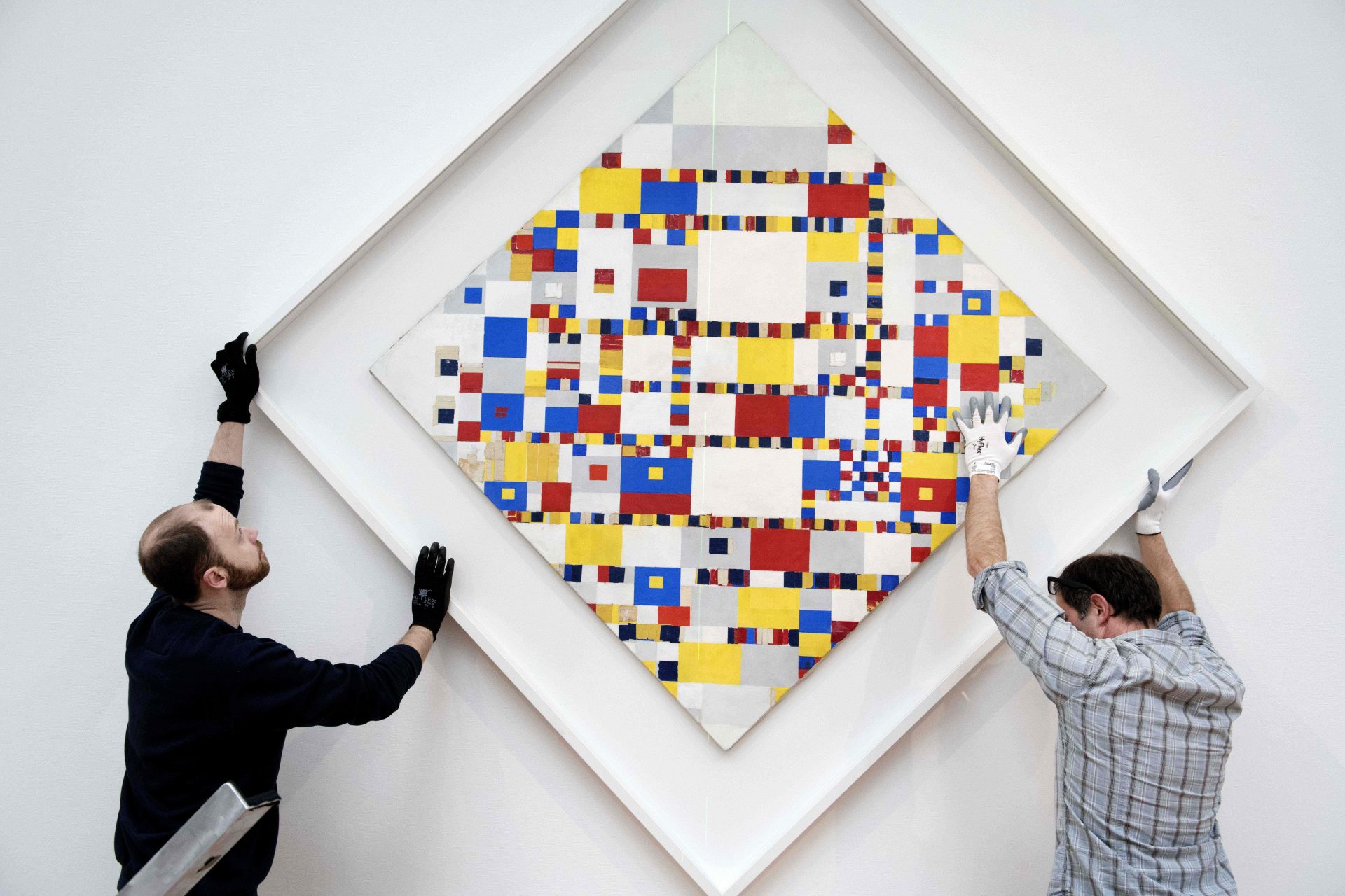 Mondrian's life and most important works in photos