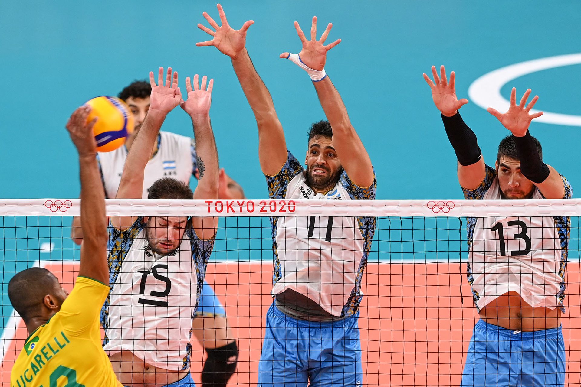 Equipo masculino de voleibol