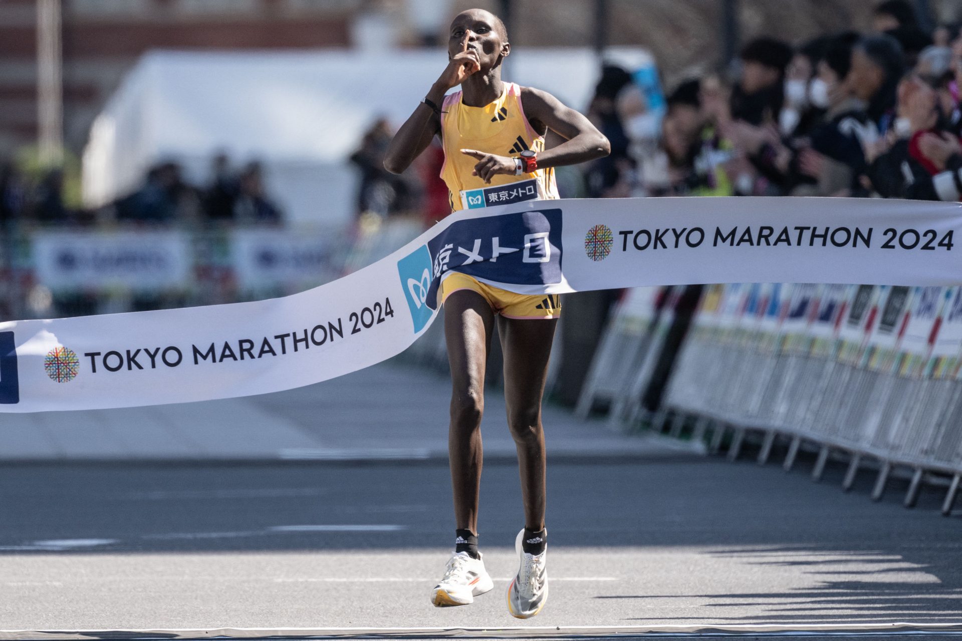 Rosemary Wanjiru (2:16:14) 