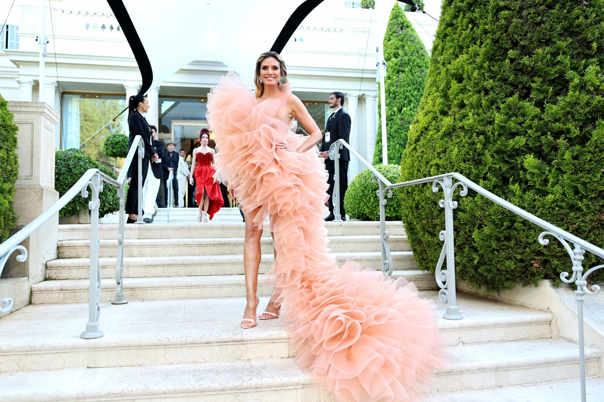 Los 50 vestidos de alfombra roja más impresionantes del año