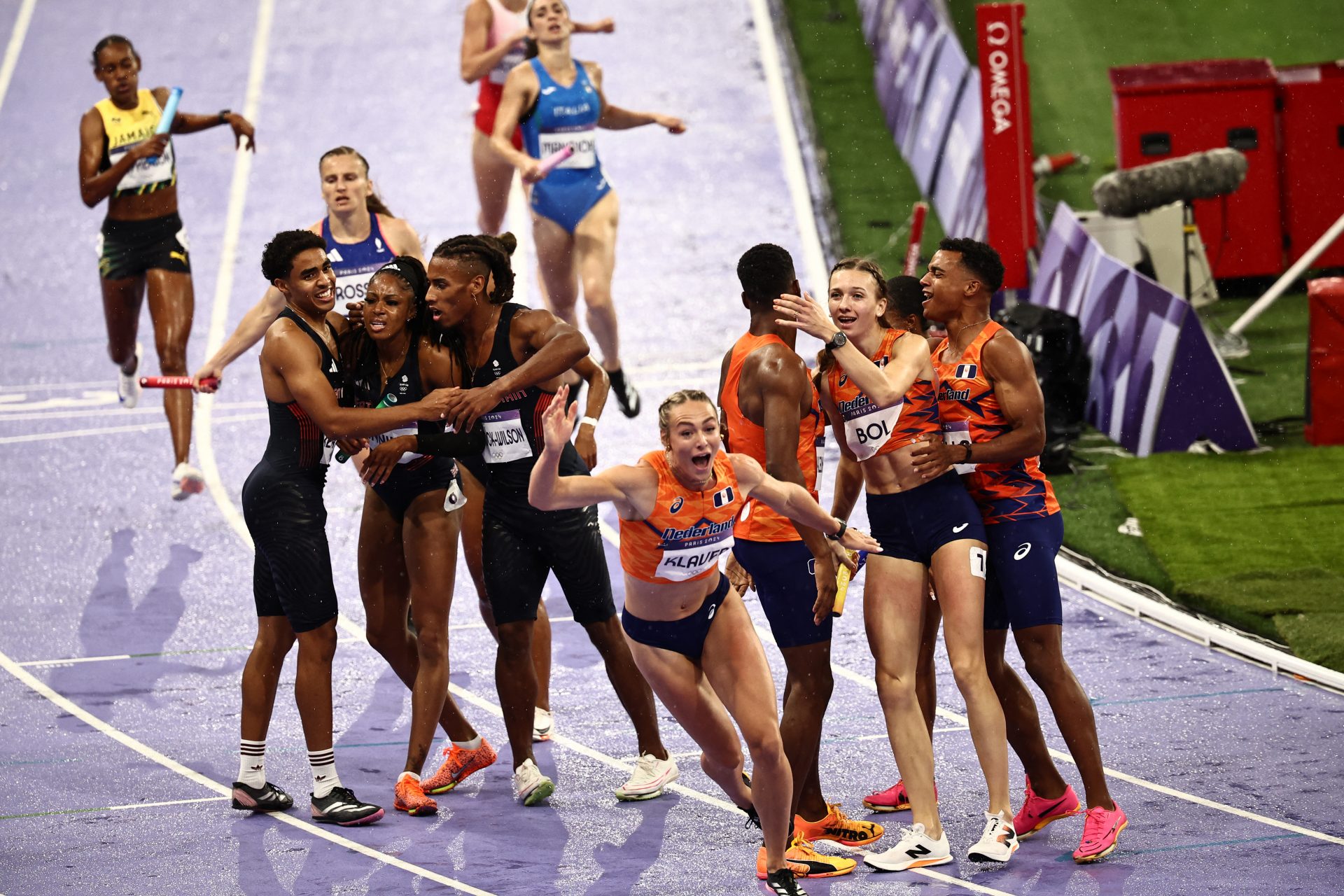 GOUD - Atletiek: 4x400 gemengde estafette