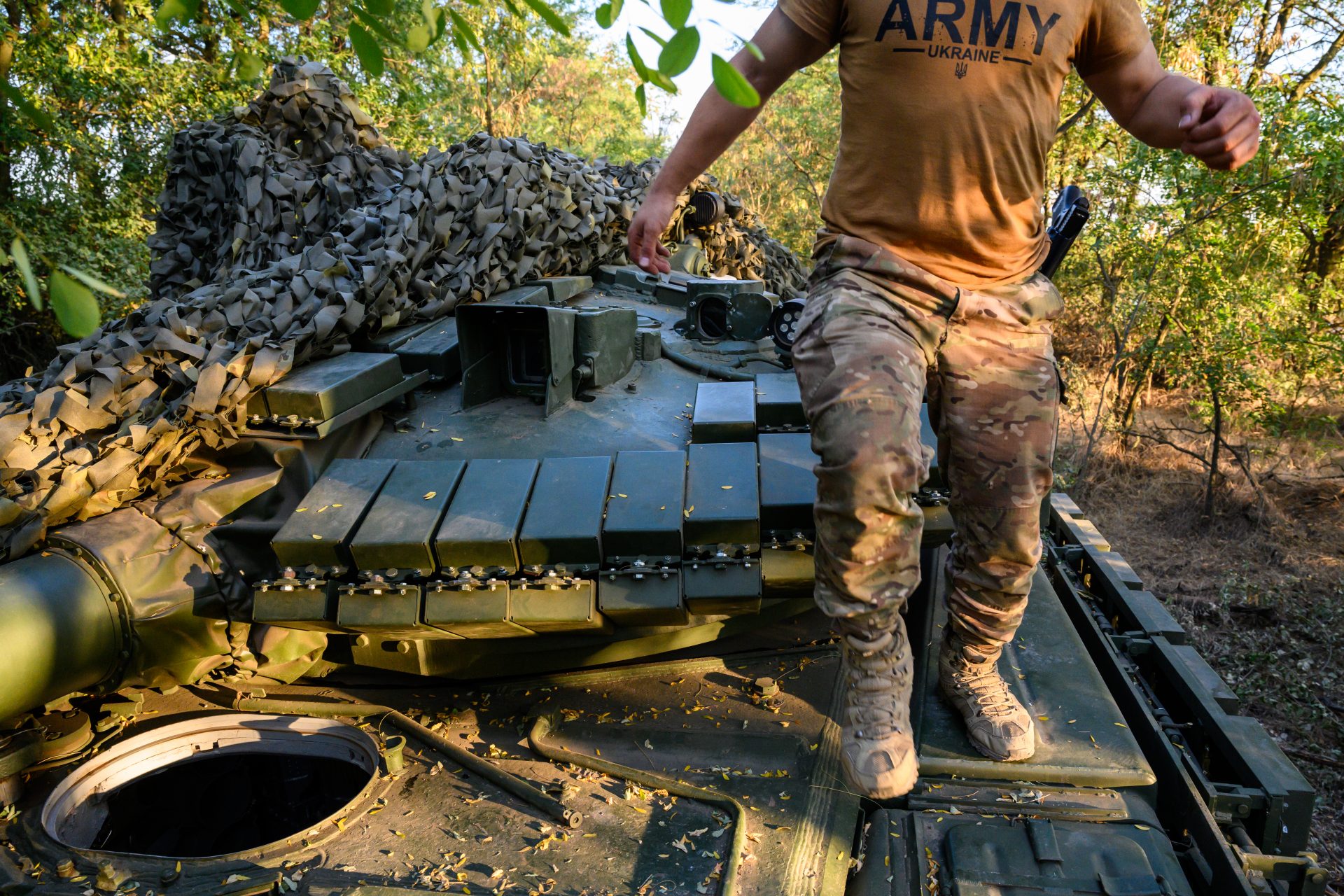 Kriegsrealität: Spektakuläre Fotostrecke eines Panzersoldaten im Einsatz