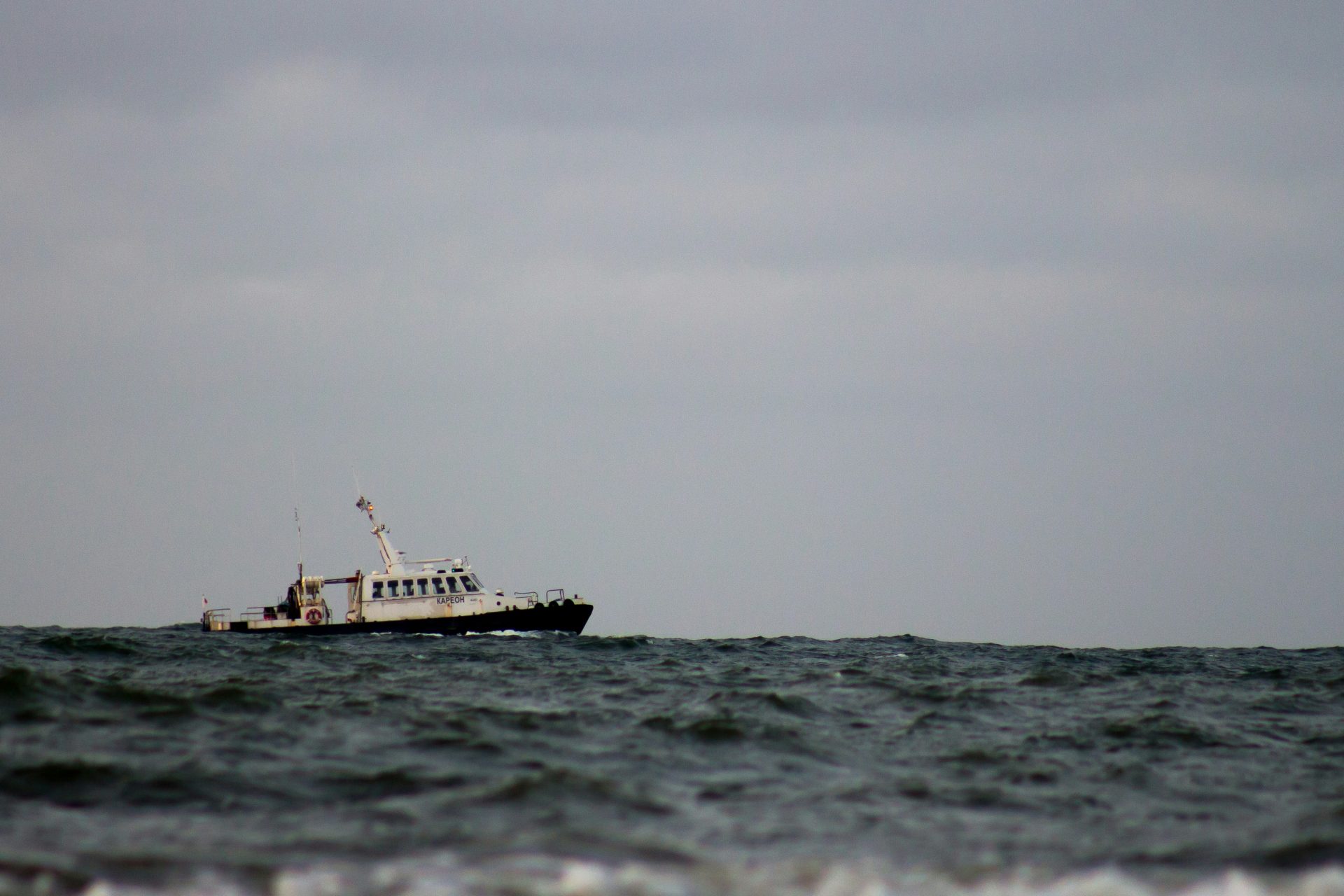 Alquilaron un barco y llevaron el explosivo