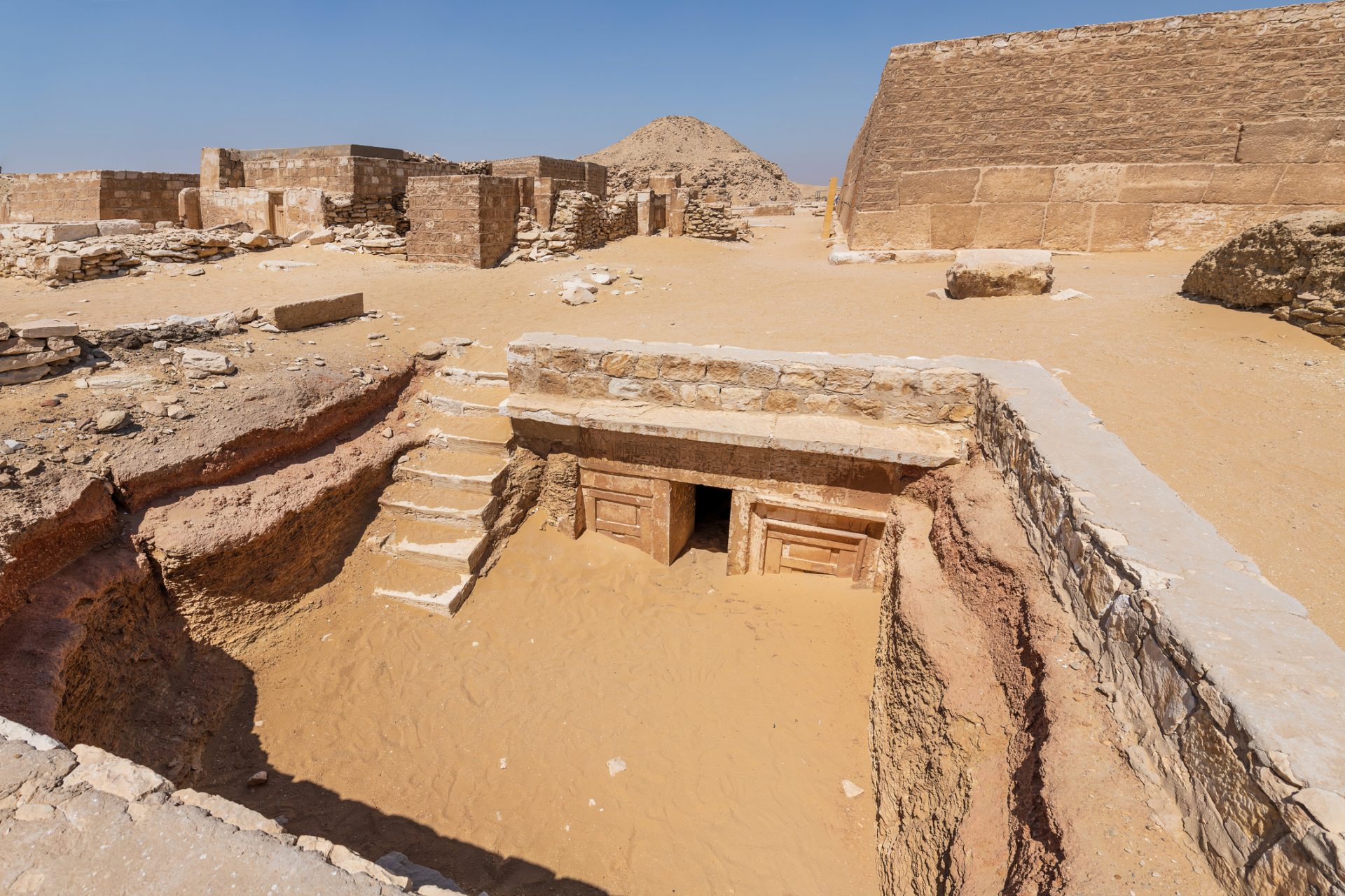 Increíbles imágenes: hallan un tesoro oculto durante siglos en Egipto