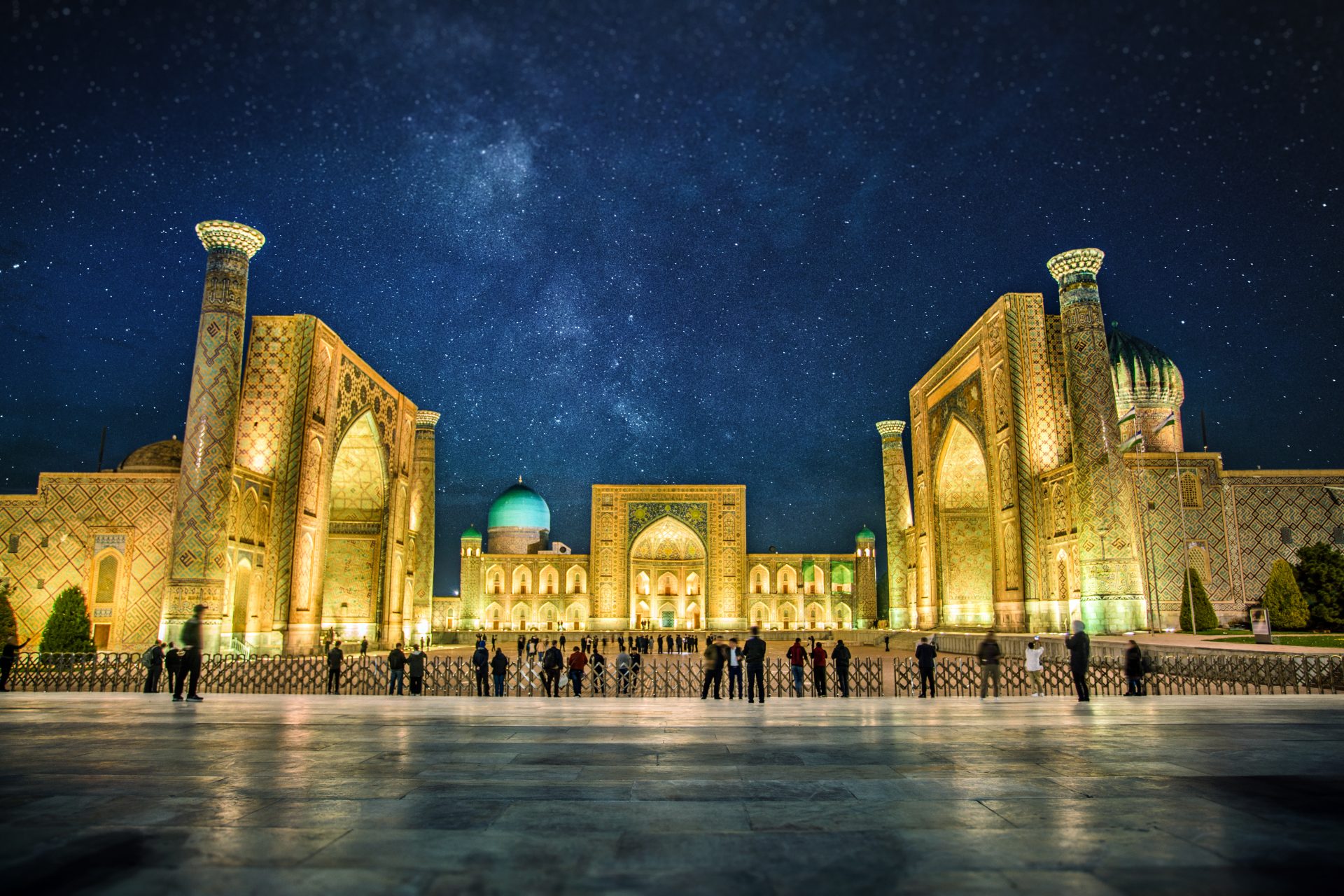 La plaza del Registán de Samarcanda (Uzbekistán)