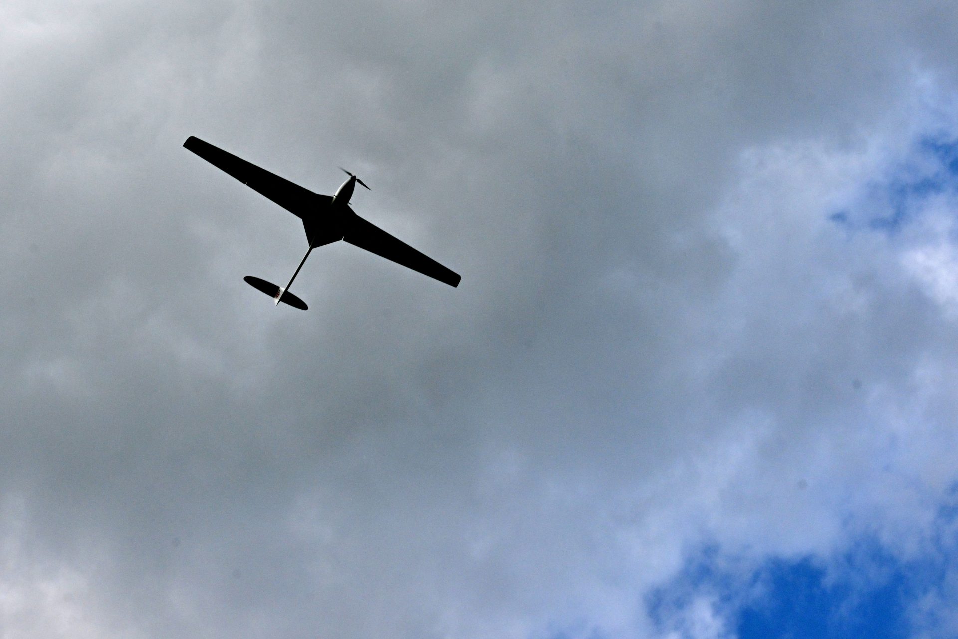 Amenazas con aviones, misiles y drones 