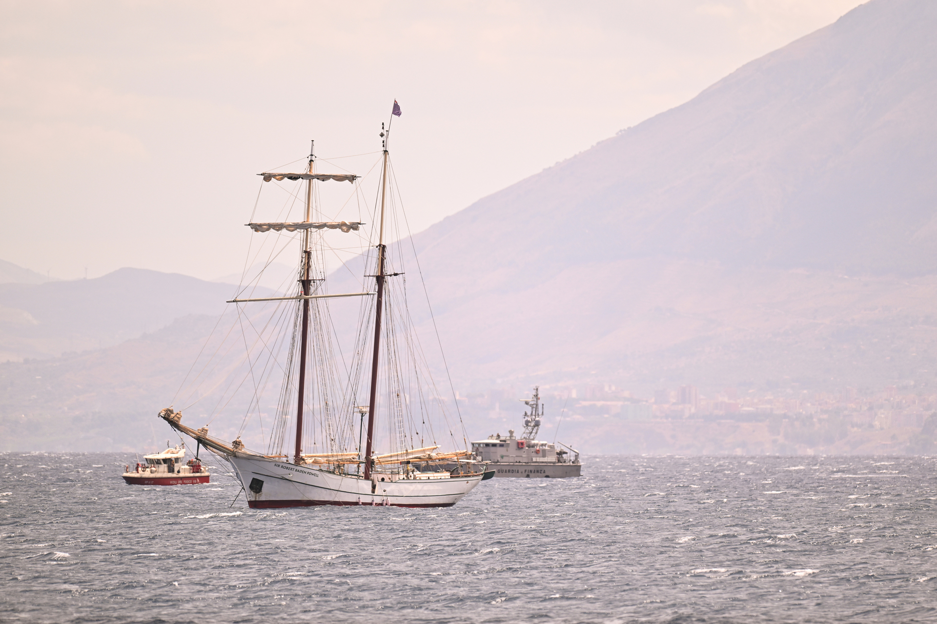 Könnten in den Trümmern der Yacht Bayesian streng geheime Dokumente verborgen sein?