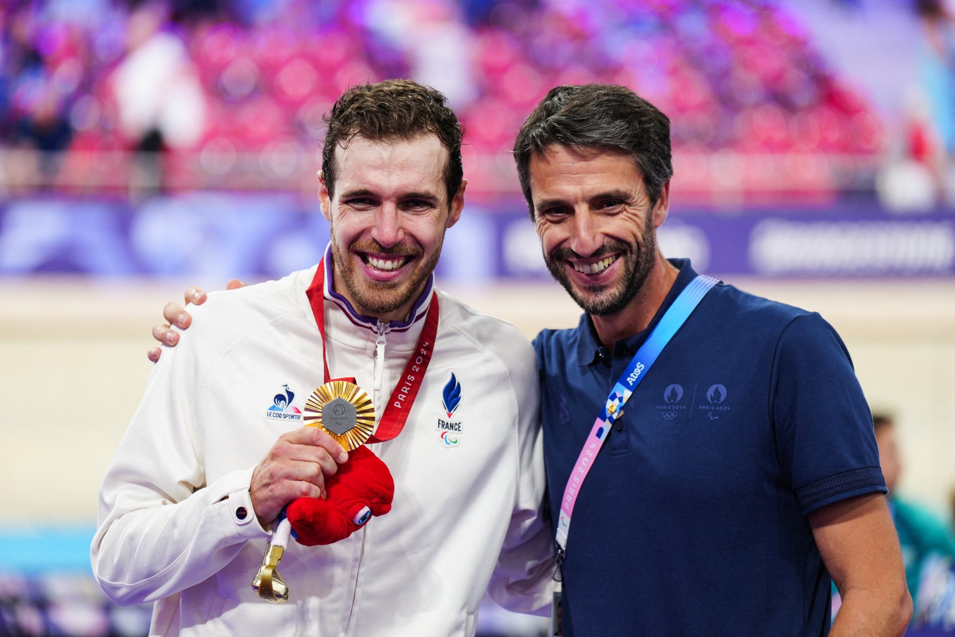 Médaille d'or : Dorian Foulon - Para cyclisme 4 000 mètres C5