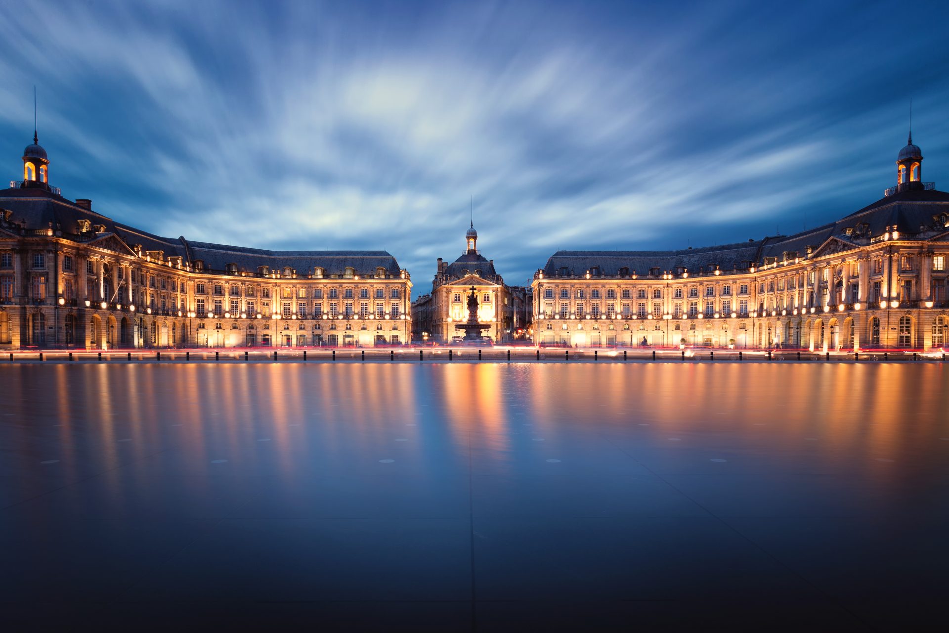 Plaza de la Bolsa de Bourdeos (Francia)