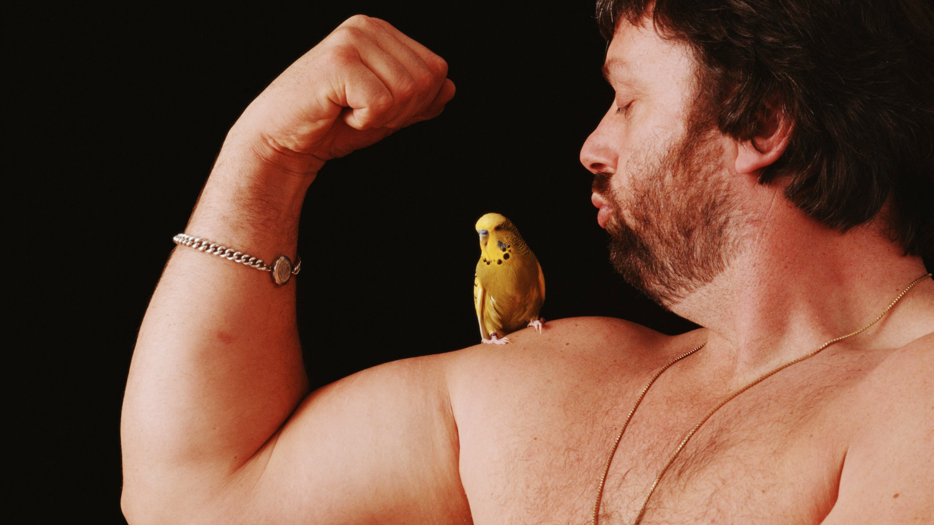 È morto Geoff Capes, l'uomo più forte del mondo: dal 1980 il suo record è ancora imbattuto