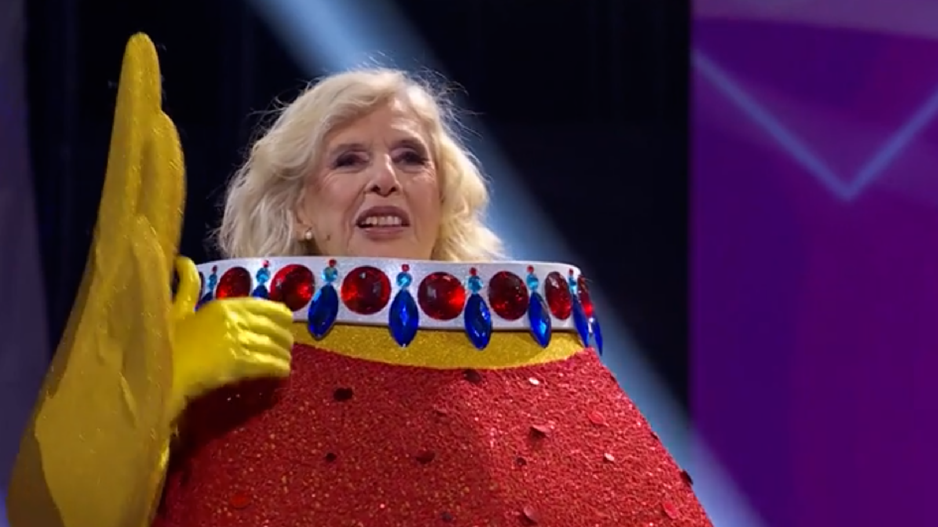 Manuela Carmena y El Puma sorprenden en Mask Singer