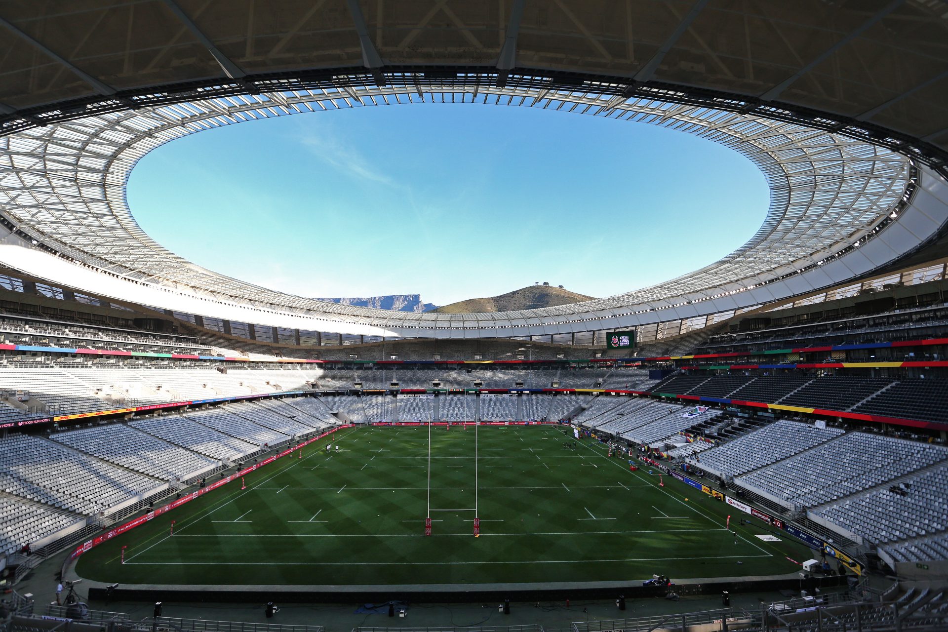 Lo stadio Soccer City a Johannesburg 