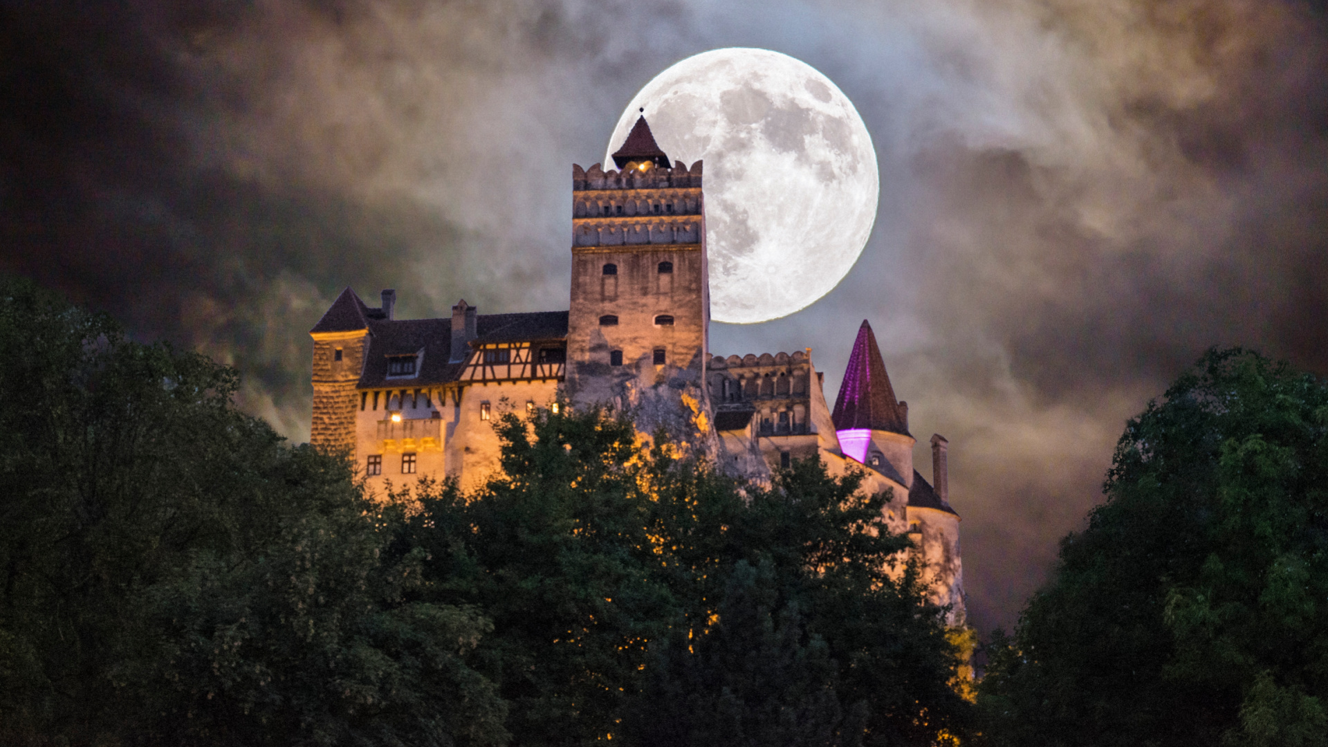 Furchteinflößende Orte, an denen man sich an Halloween gruseln kann