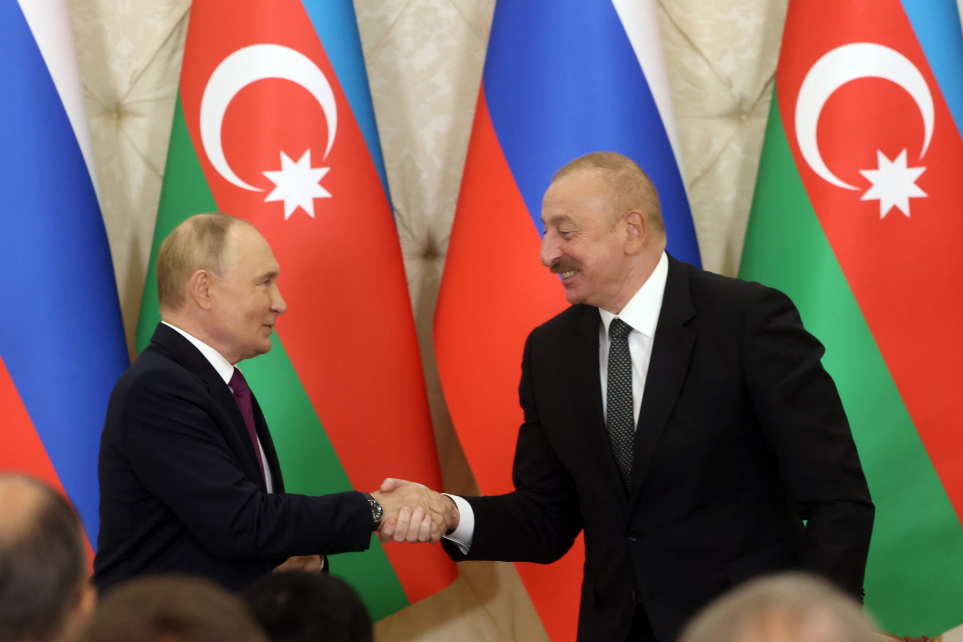 Azerbaijan closer to Putin and other authoritarian leaders 