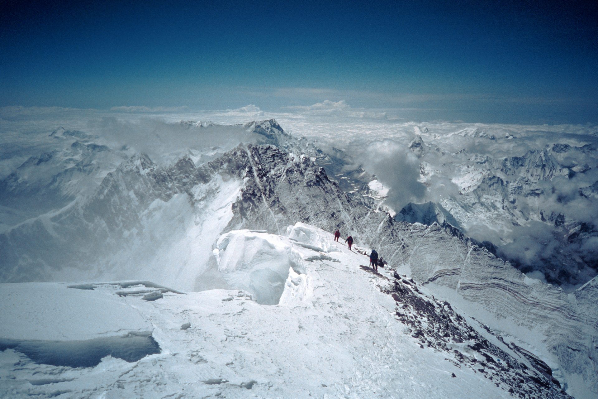 La complejidad de predecir el levantamiento del Everest vinculado a la erosión fluvial