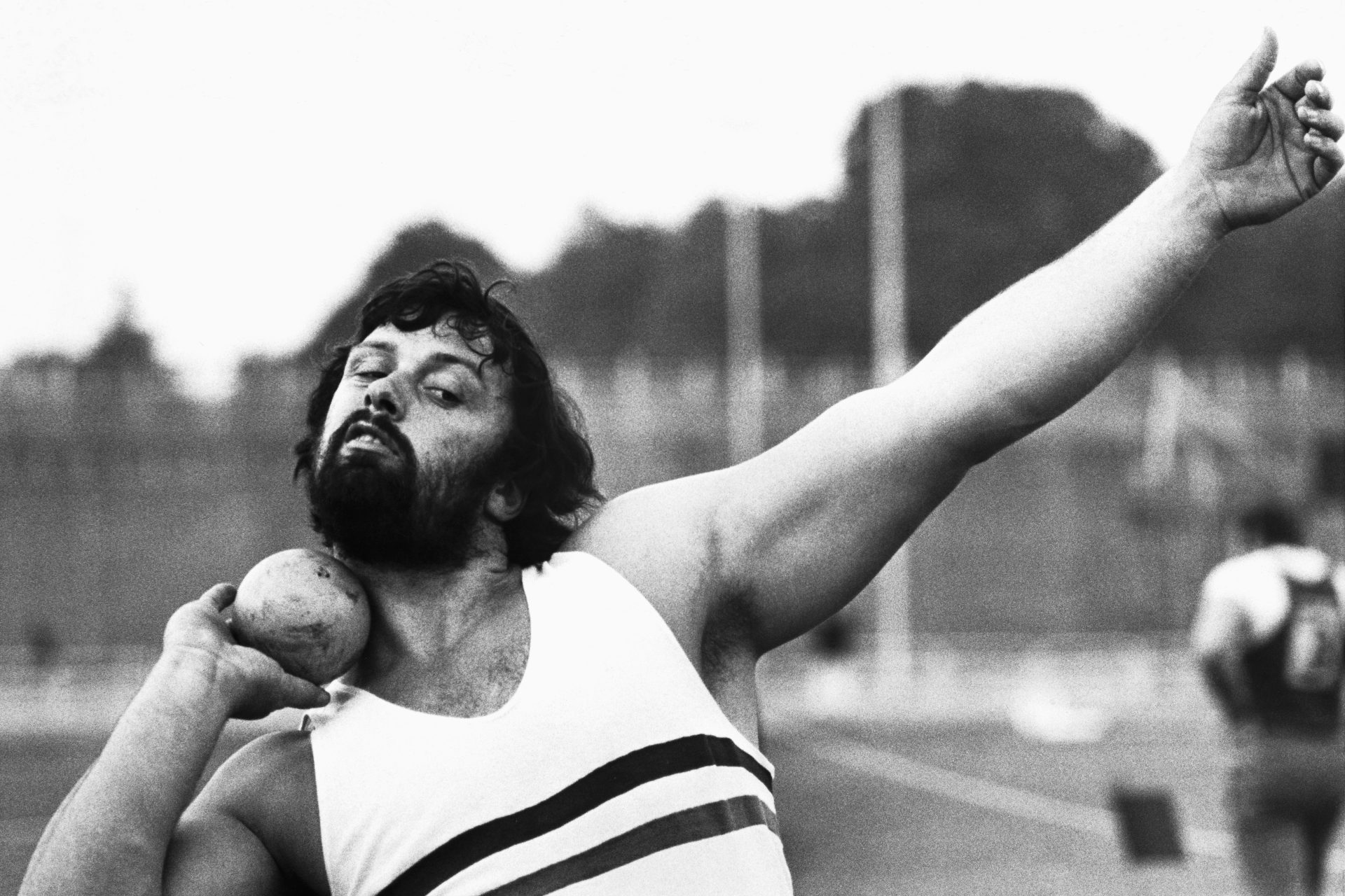 Olympian legend Geoff Capes dies: Goodbye to the world's strongest man