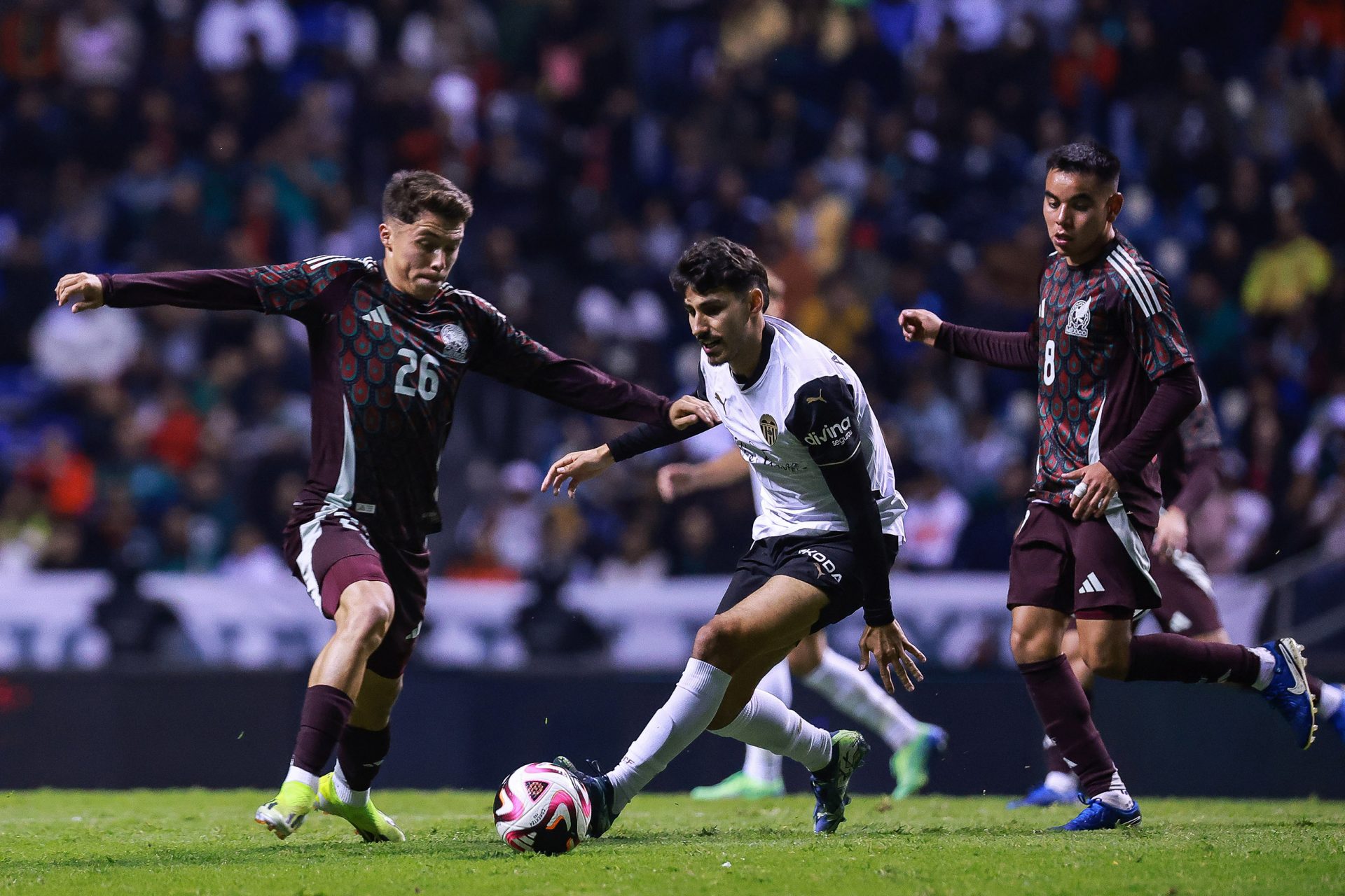 Empate contra un Valencia en horas bajas y sin titulares