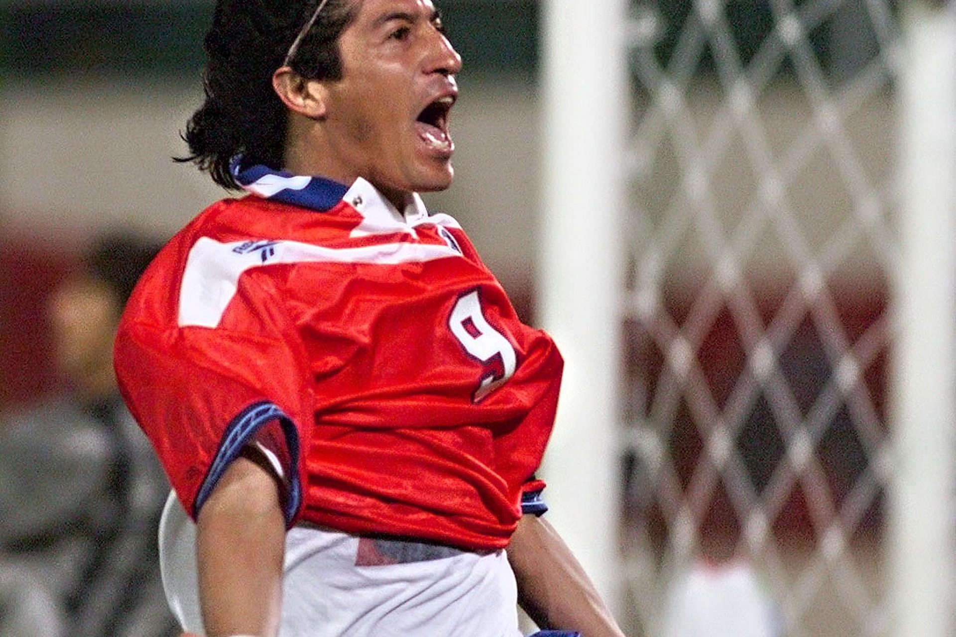 Chile (Ivan Zamorano)