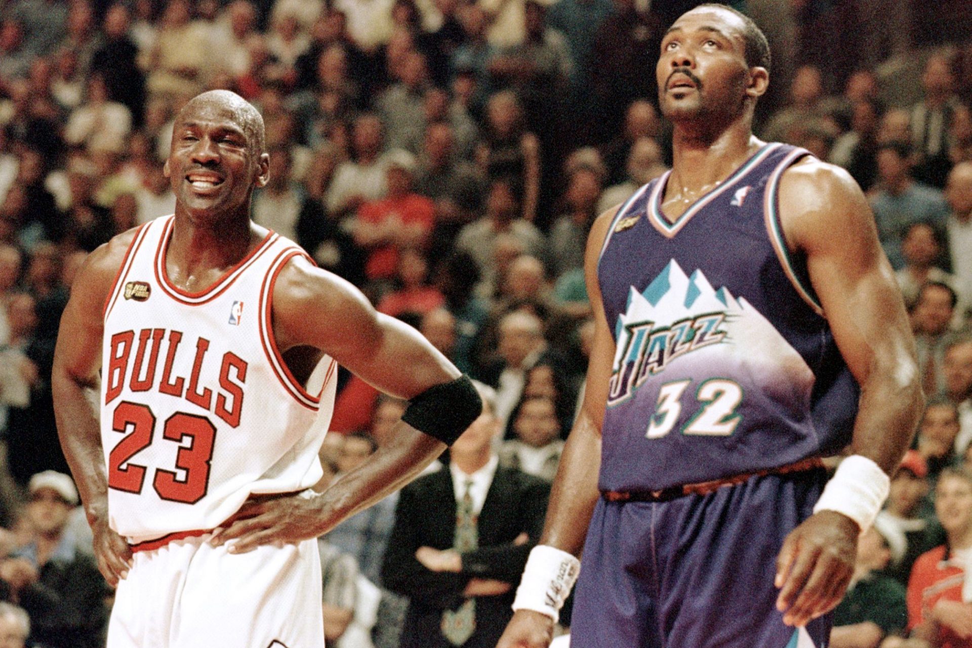 1. 1998 NBA Finals Game 6: Jordan clinches on offense and defense