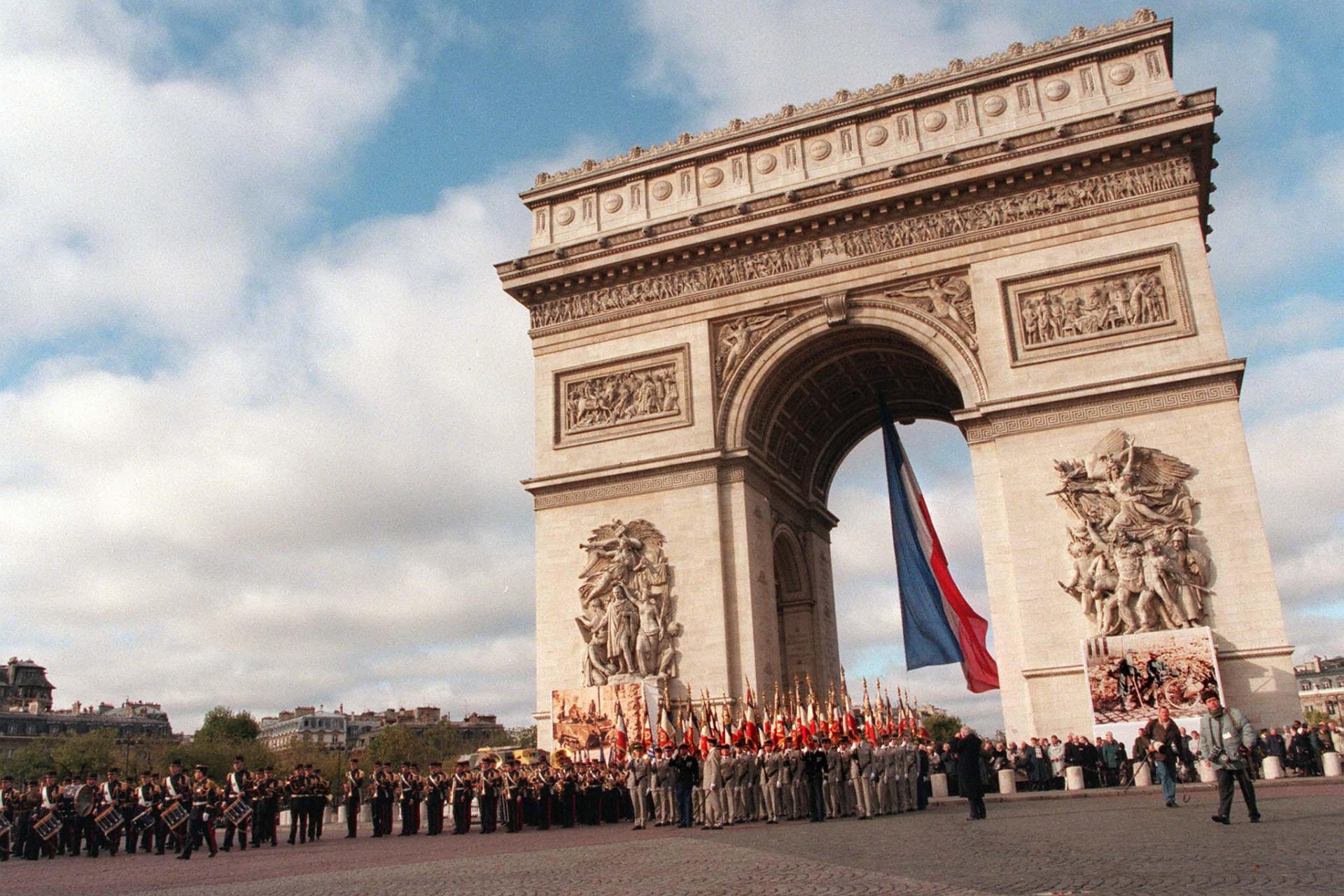 Que commémore-t-on le 11 novembre en France ?