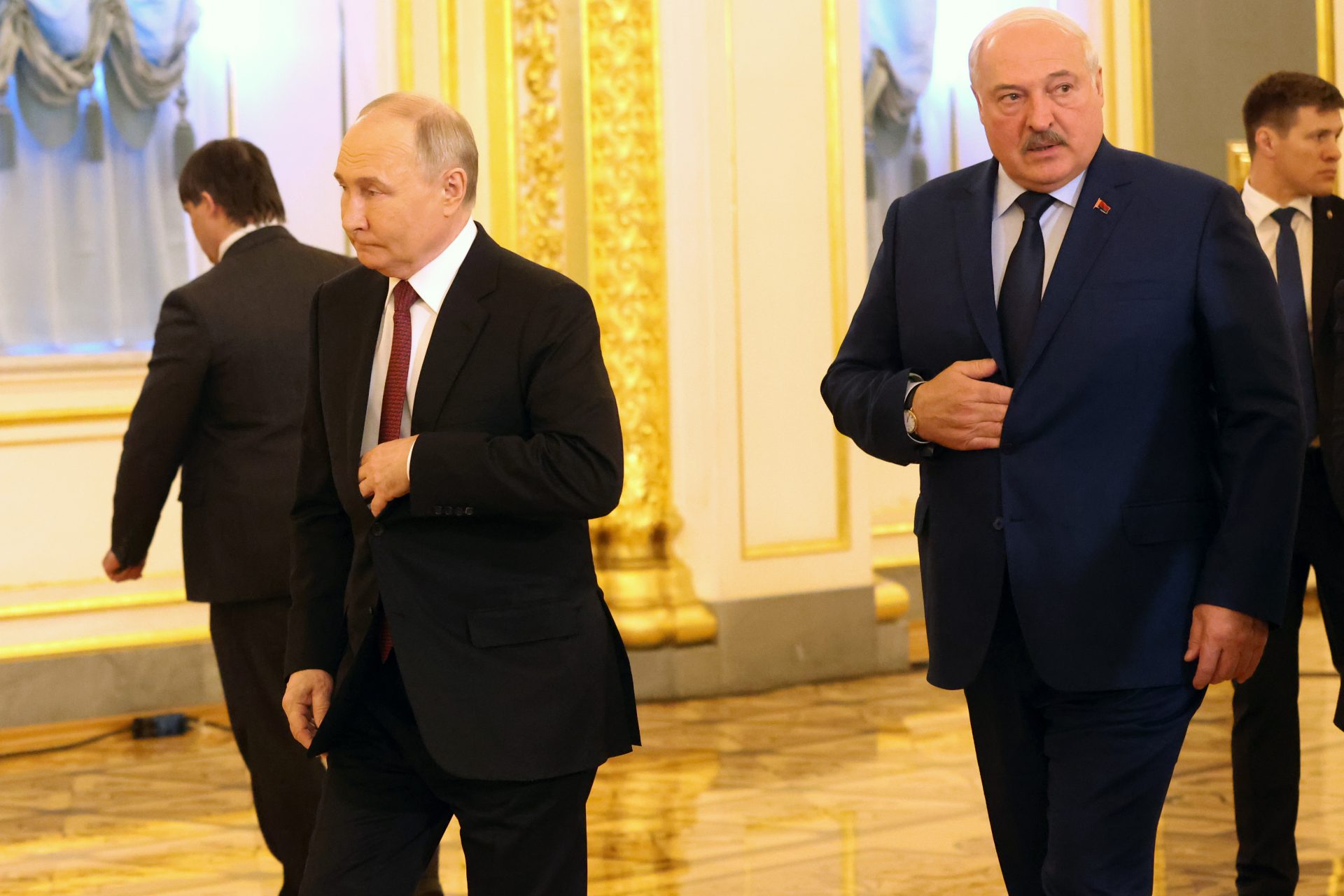 Remember when Lukashenko warned there would be war if Putin tried to make Belarus a part of Russia?