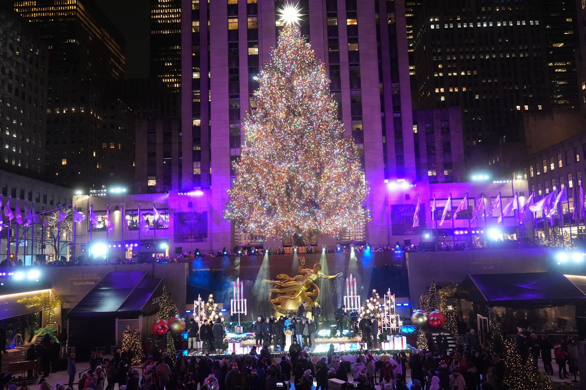 The Rockefeller Center Christmas Tree: an iconic tradition since 1933