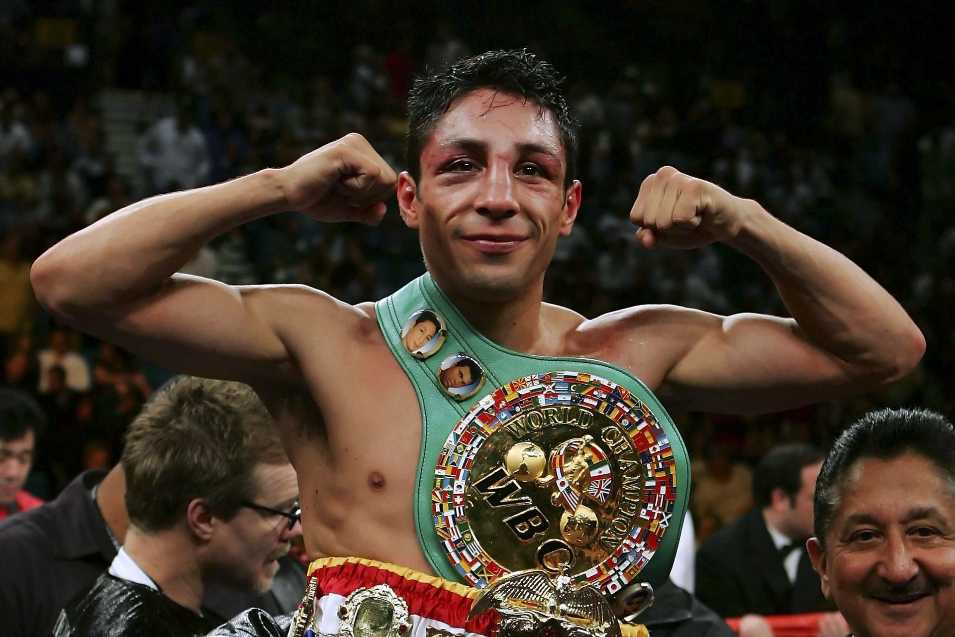 Three-time world champion boxer, Israel Vázquez, dies aged 46