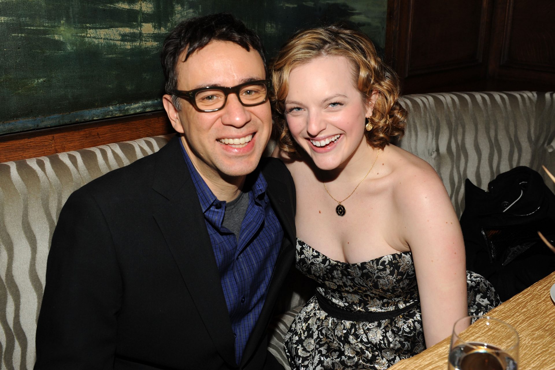 Elisabeth Moss e Fred Armisen