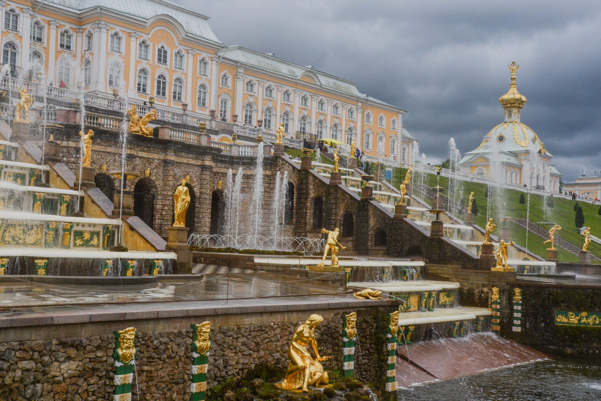 Palacio de Peterhof (San Petersburgo)