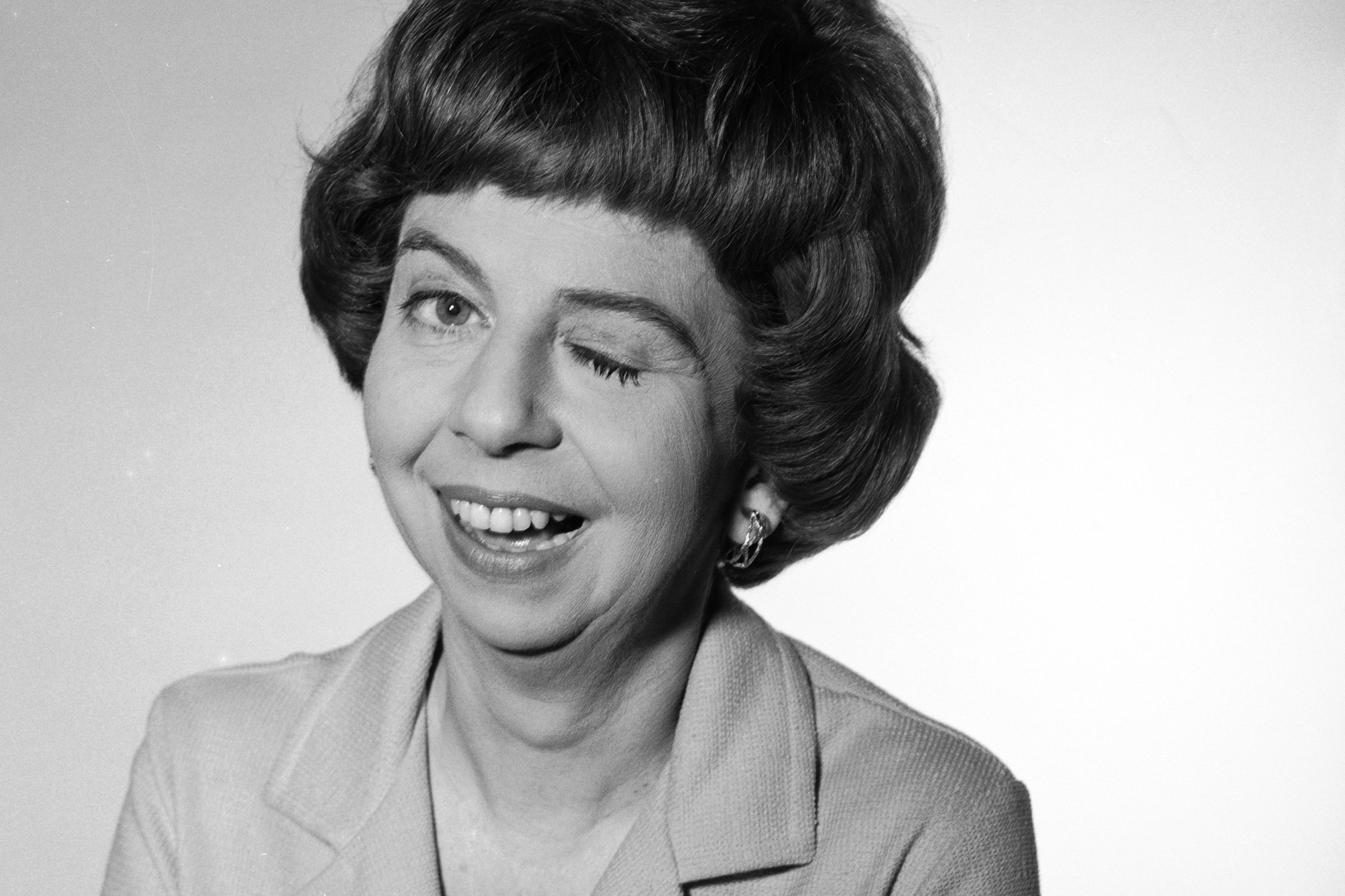 Alice Pearce-Gladys Kravitz