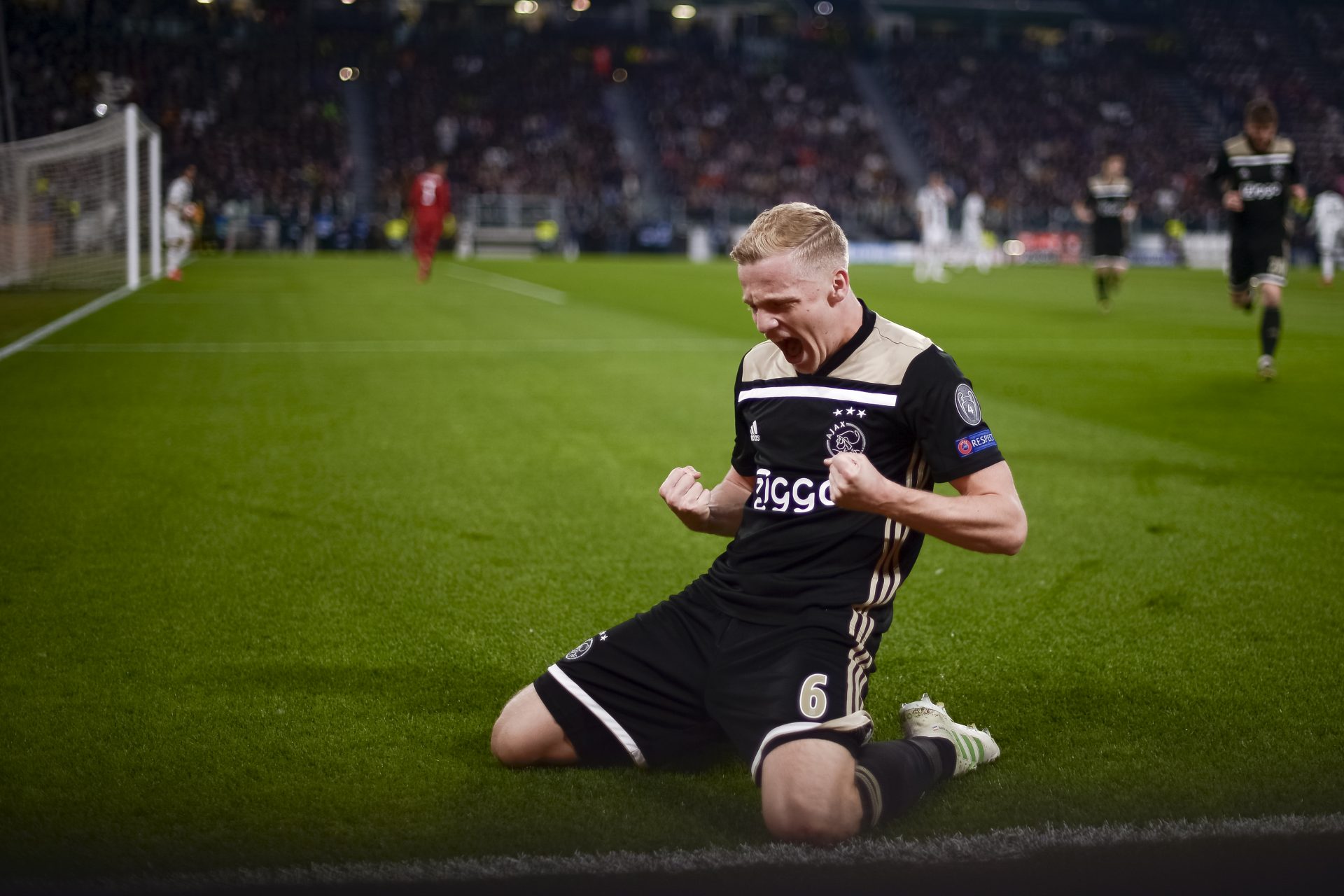 Donny van de Beek and Ole Gunnar Solksjaer 