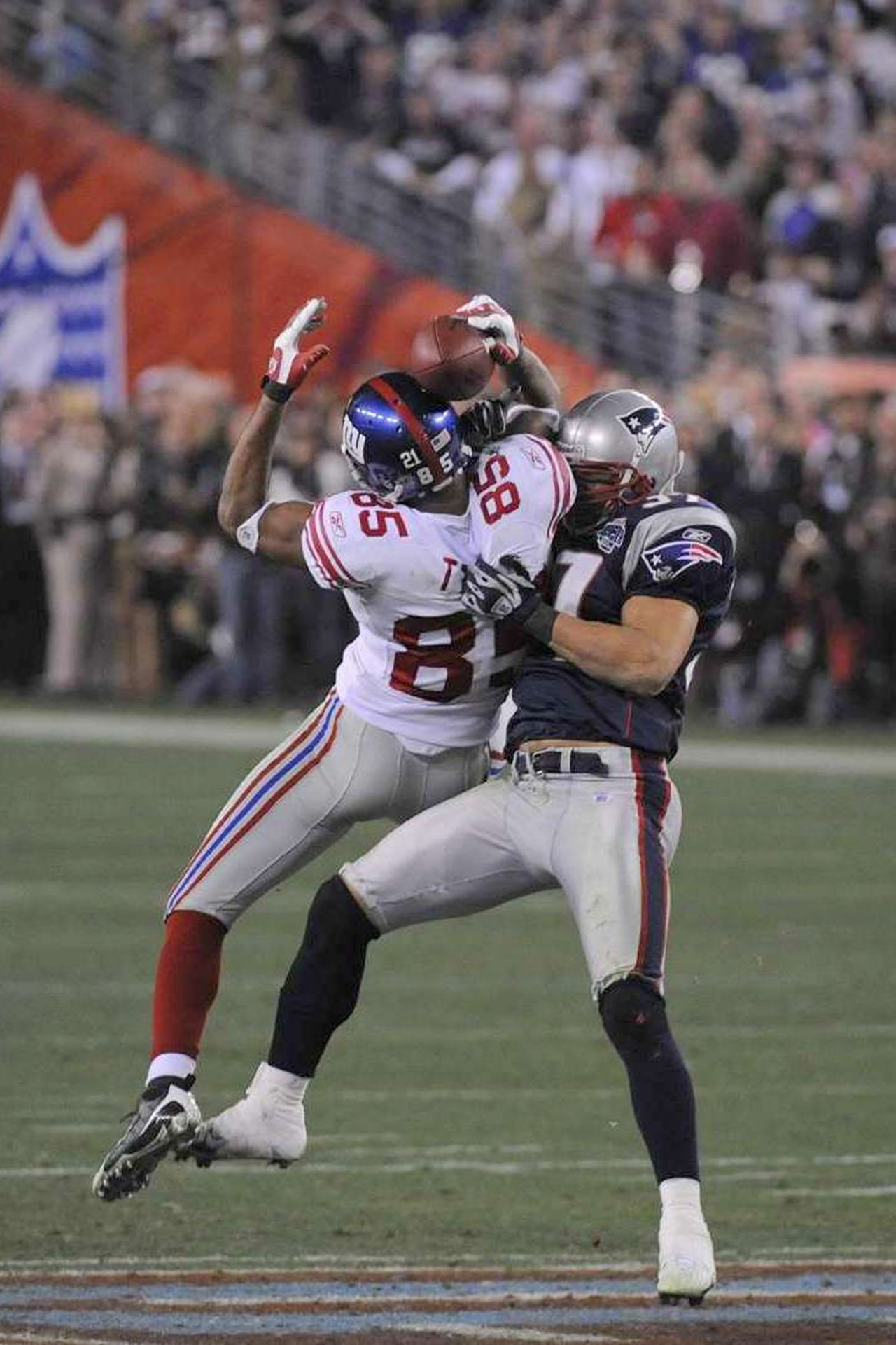 1. 2008: Super Bowl XLII New York Giants beat New England Patriots 17-14