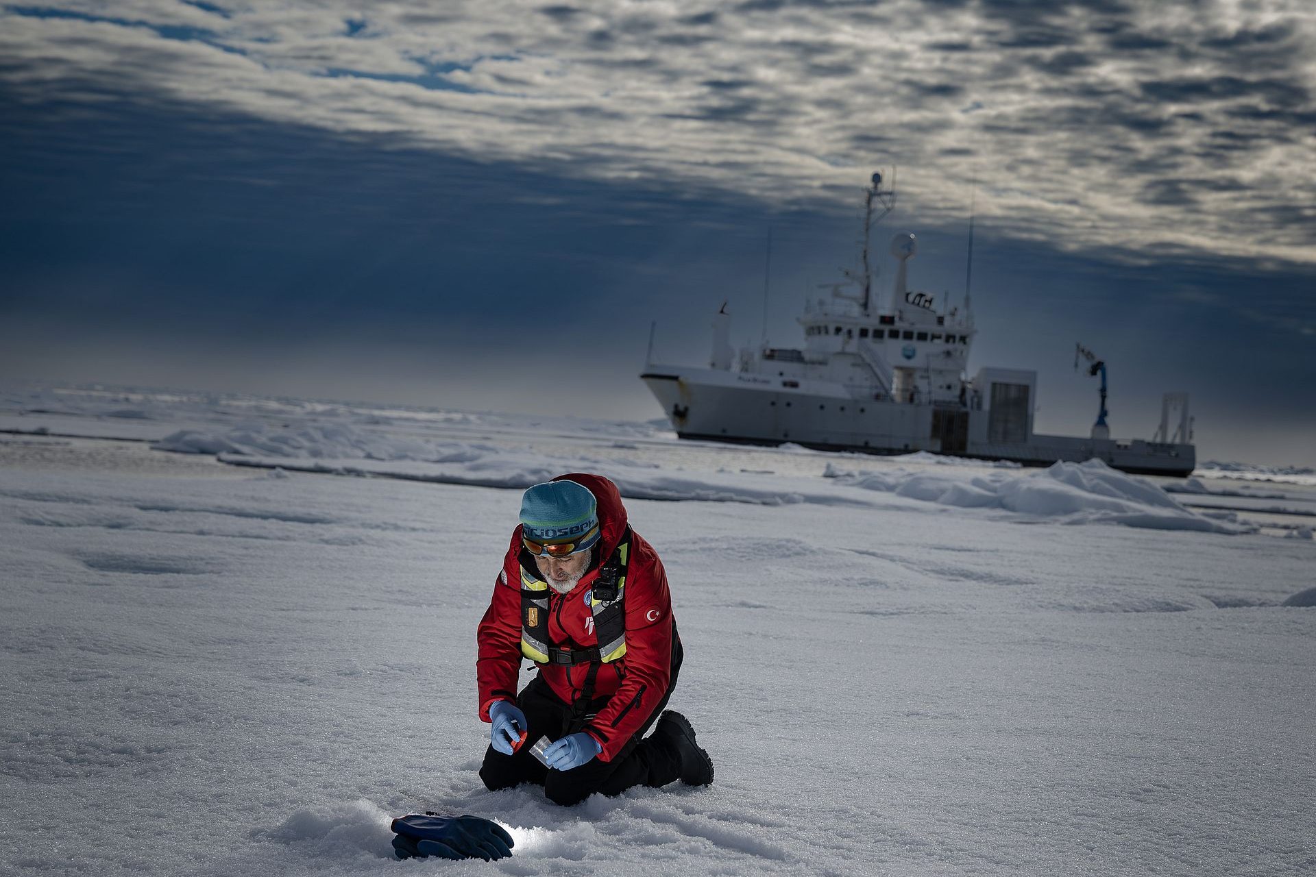 The race for the Arctic powers through despite the ecological threat