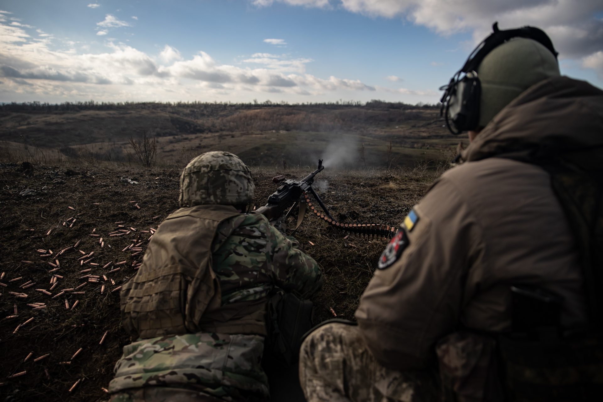 Zwei ukrainische Elitesoldaten fangen 14 Russen in geheimer Mission