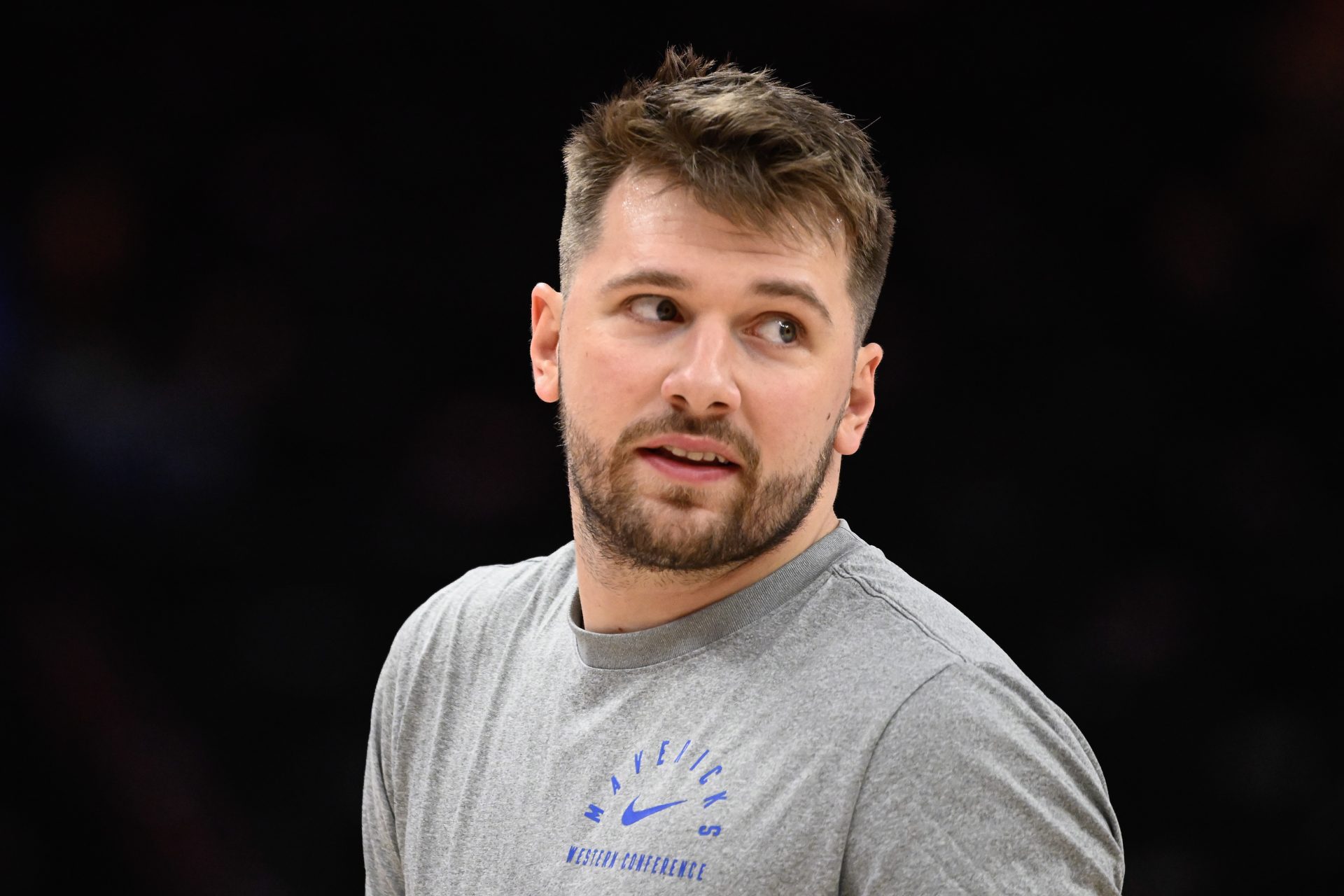 Señalando a Doncic