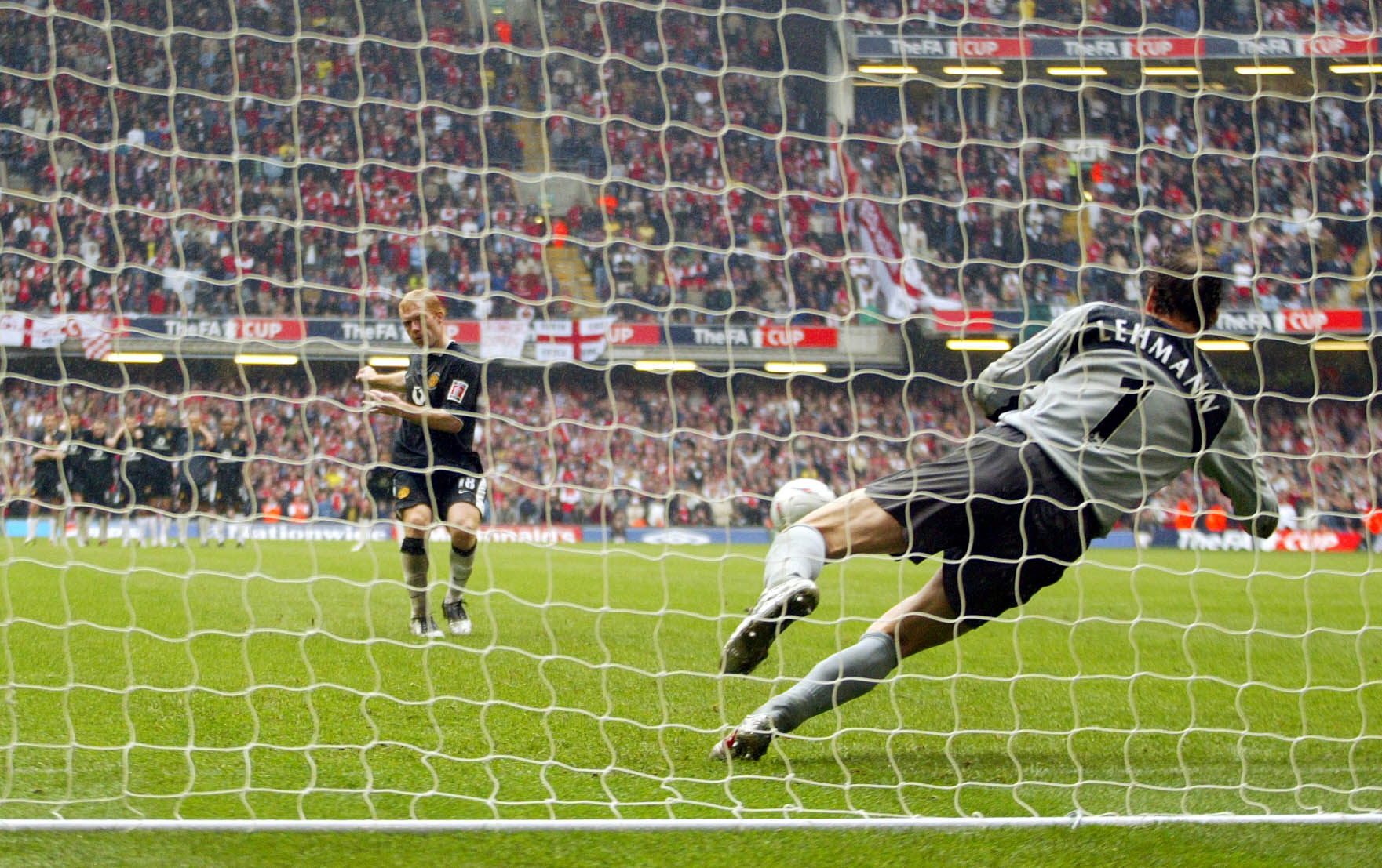 2004-05: Arsenal 0-0 Manchester United (5-4 on penalties)